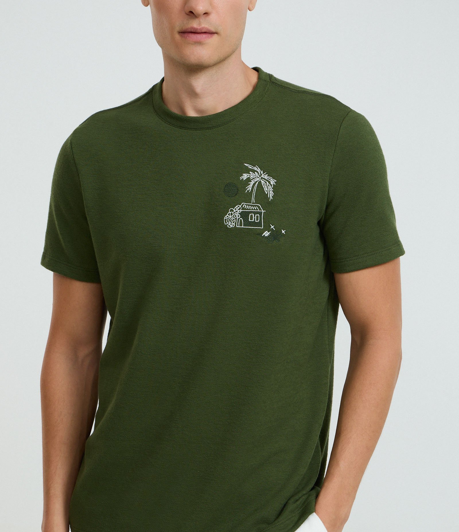 Camiseta Regular em algodão Texturizado com Estampa Tropical Verde 4