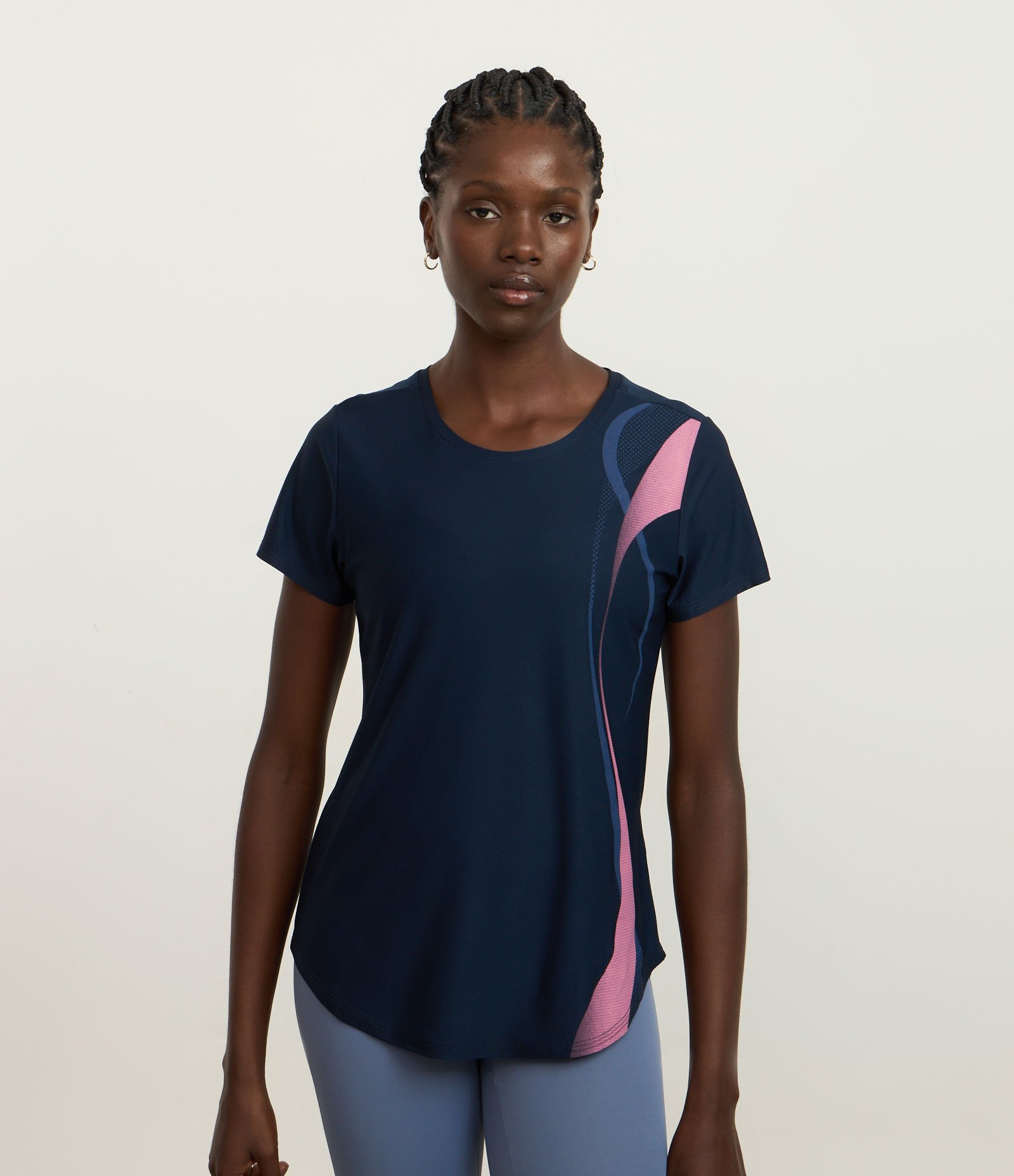 Camiseta Esportiva em Microfibra com Estampa de Ondas Azull Marinho 2