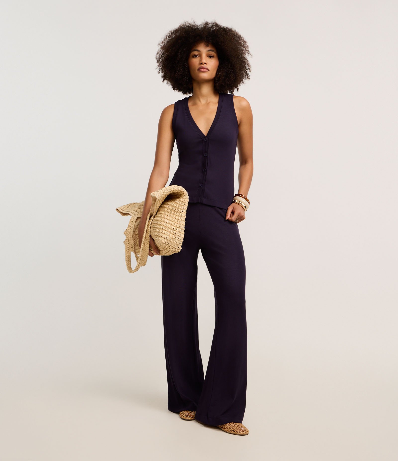 Blusa Canelada em Ribana com Decote V e Botões Azul Escuro 2