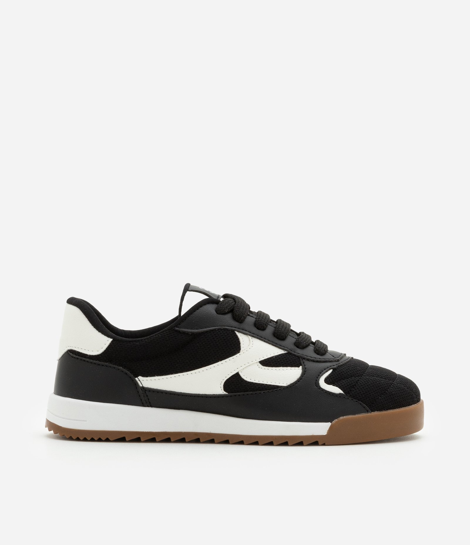 Tênis Infantil em PU com Recortes Contrastantes - Tam 33 ao 37 Preto 5