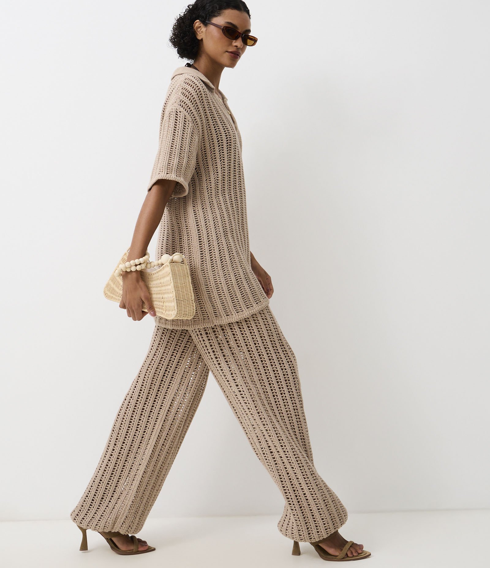 Calça em Tricô com Ponto Vazado e Puxadores Marrom 5