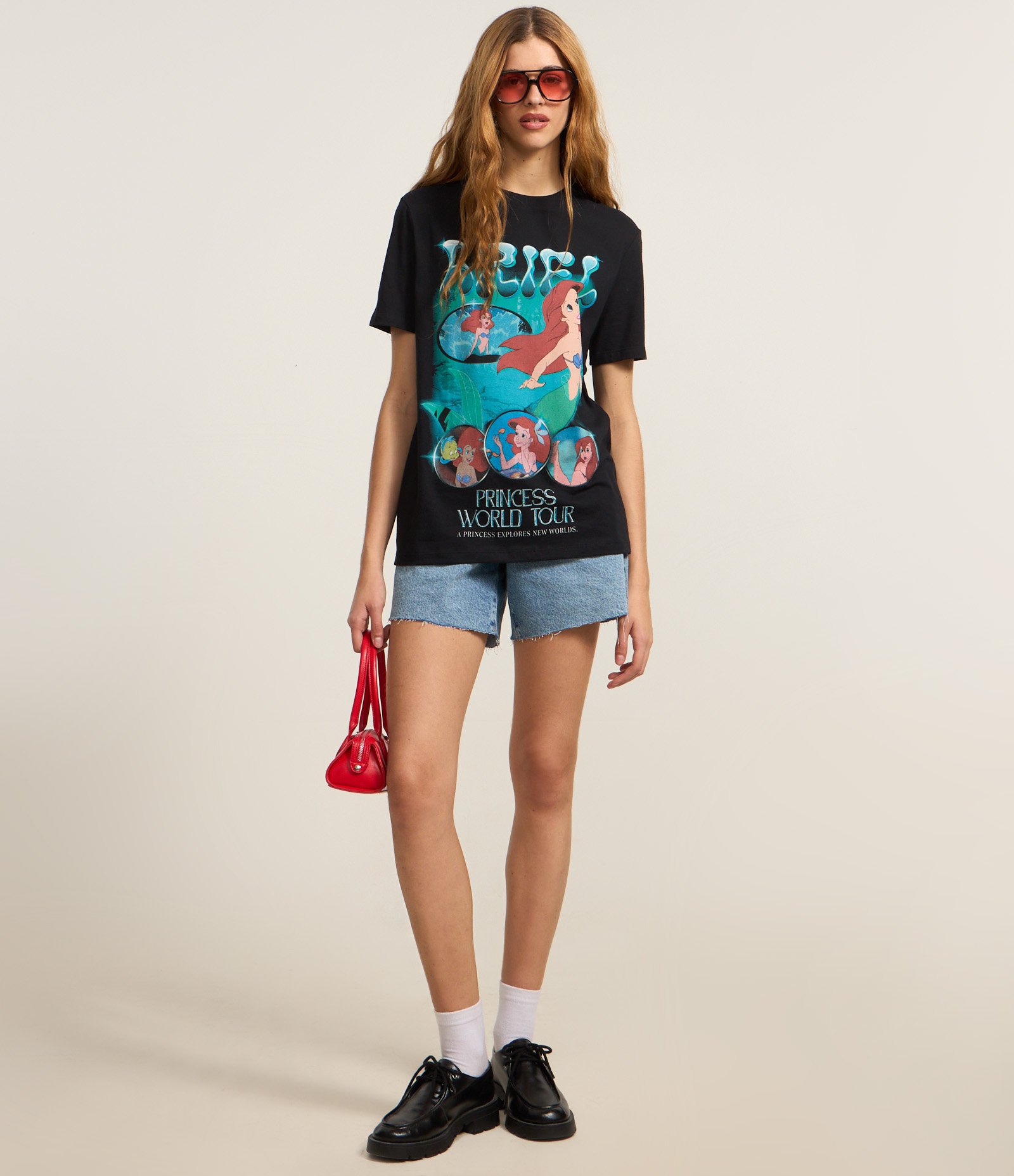 Camiseta T-shirt em Algodão com Estampa Ariel Preto 2