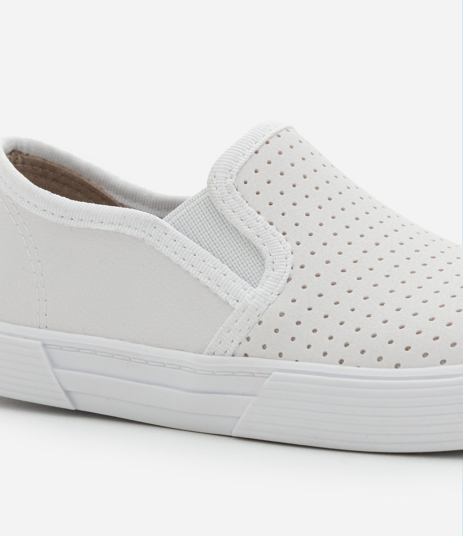 Tênis Infantil Slip On com Furinhos - Tam 20 ao 26 Branco 4