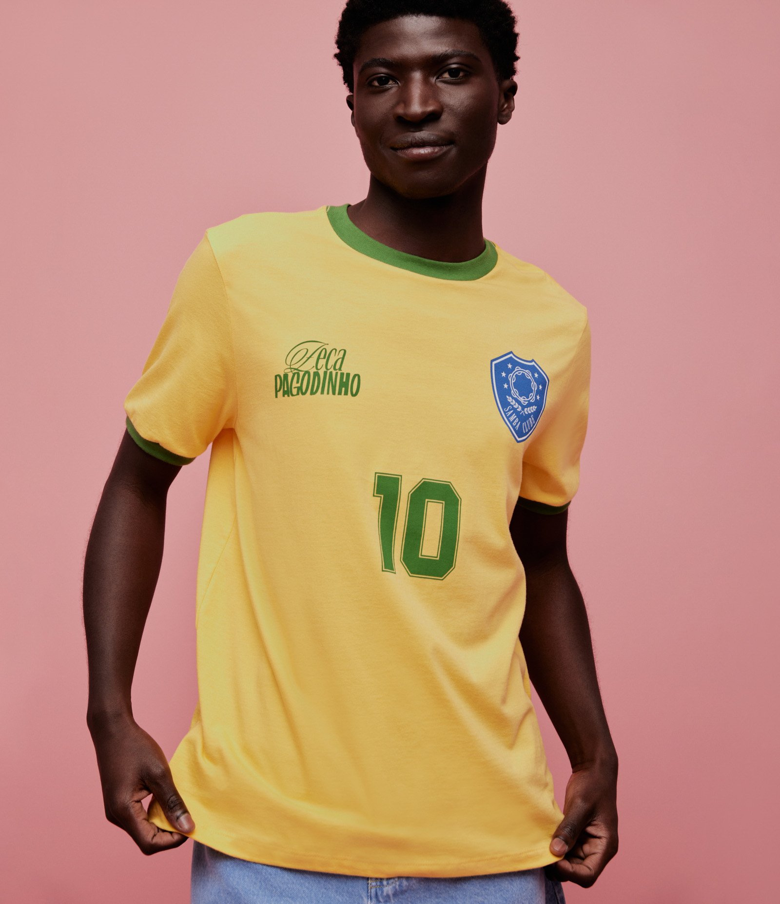 Camiseta Regular em Algodão com Estampa Zeca Pagodinho Amarelo 2