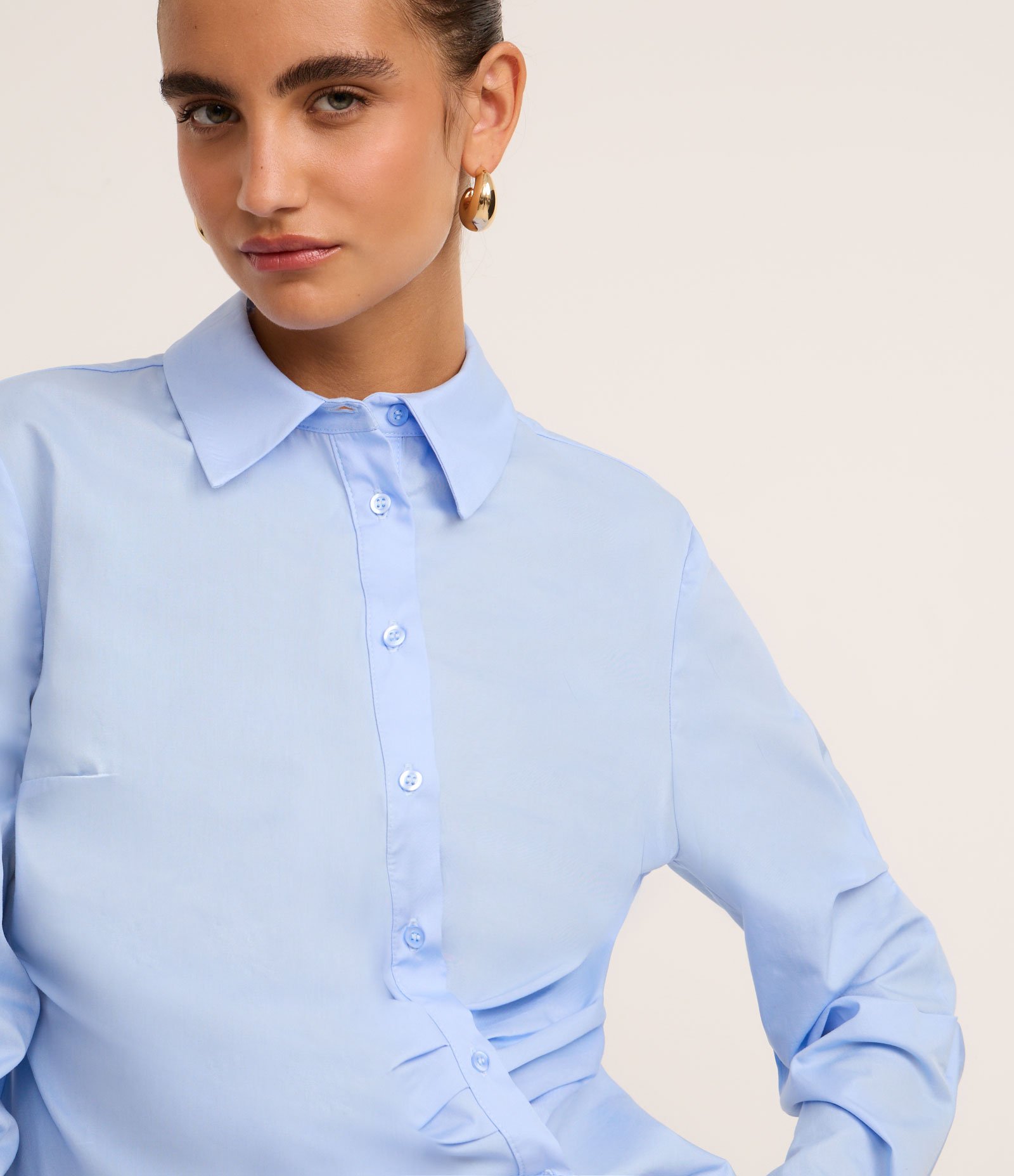 Camisa em Tricoline com Fechamento Frontal Assimétrico e Pregas Azul 3