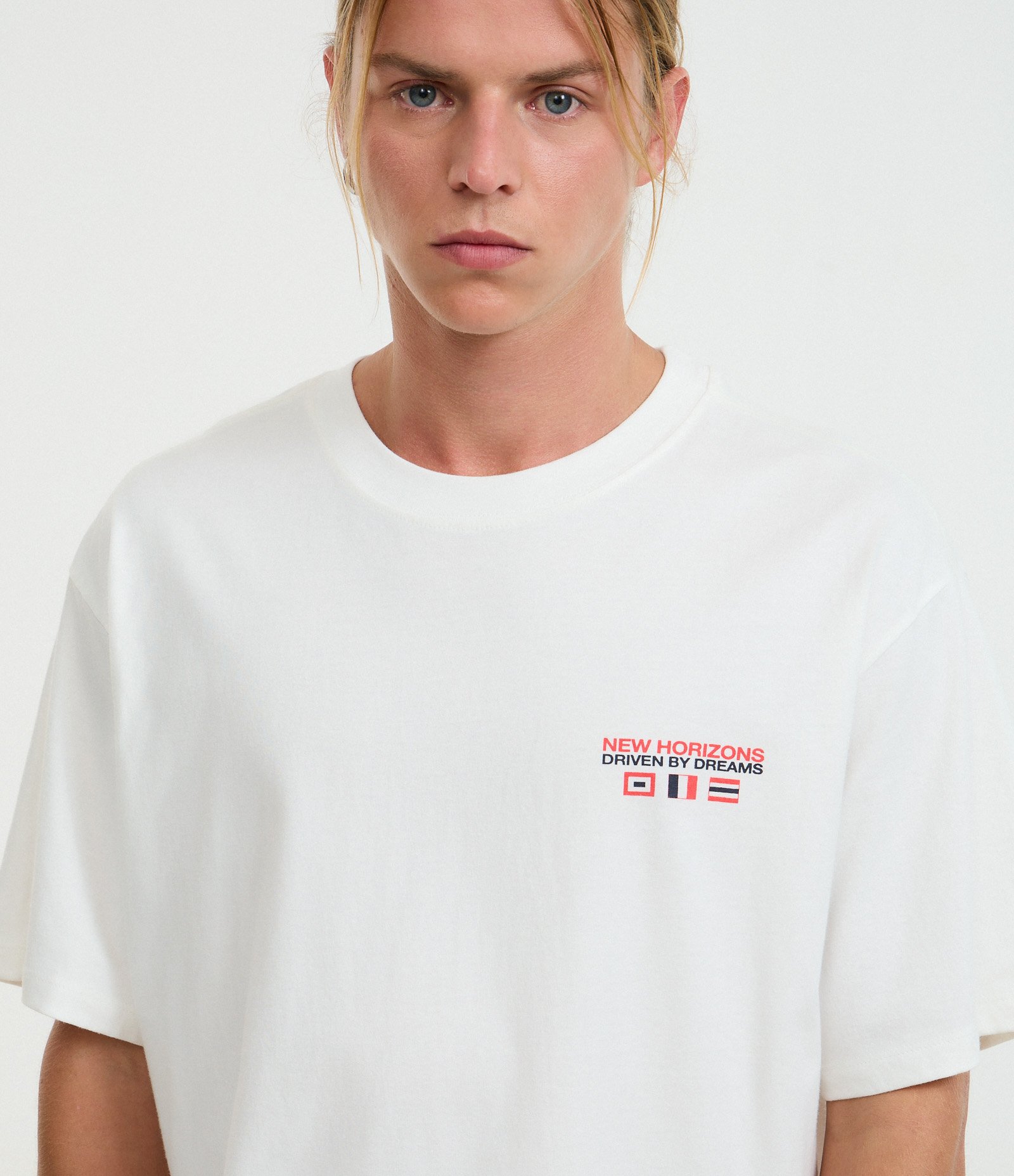 Camiseta Boxy em Malhão com Estampa Frente e Costas de Barco Branco 4