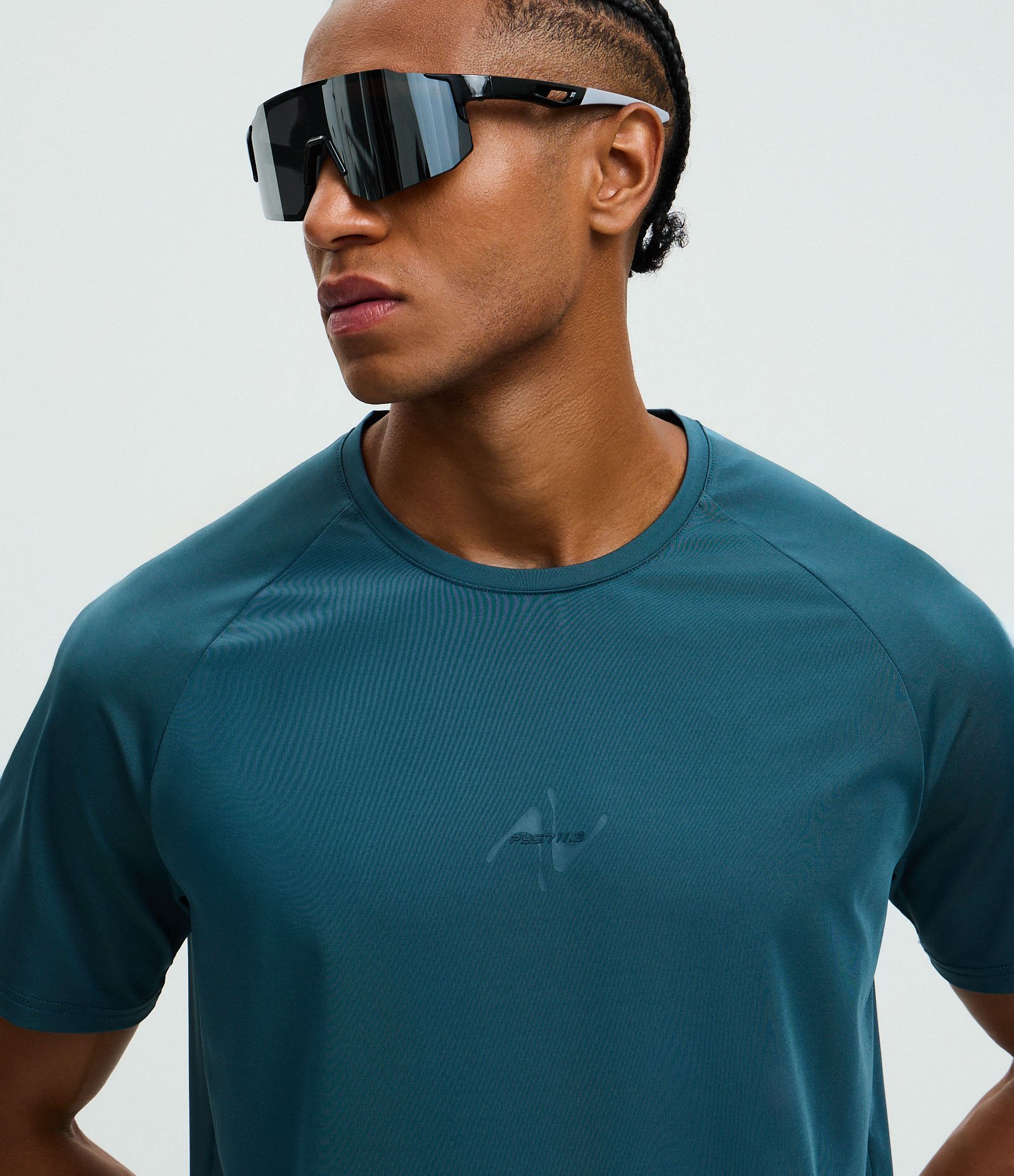 Camiseta Esportiva com Tecnologia Dry e Laser Cut Azul 4