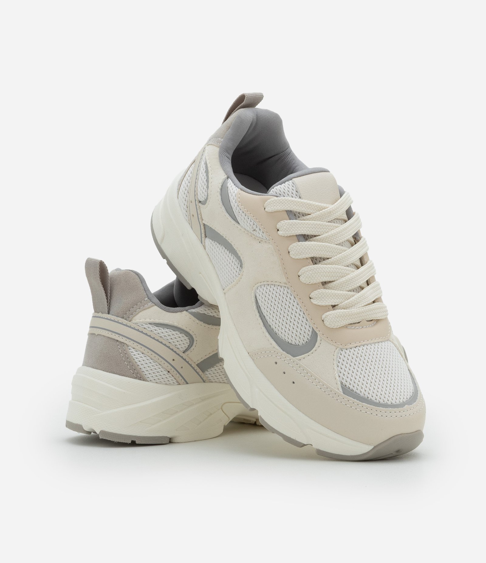 Tênis Infantil Esportivo em PU com Recortes - Tam 33 ao 36 Off White/Cinza 6