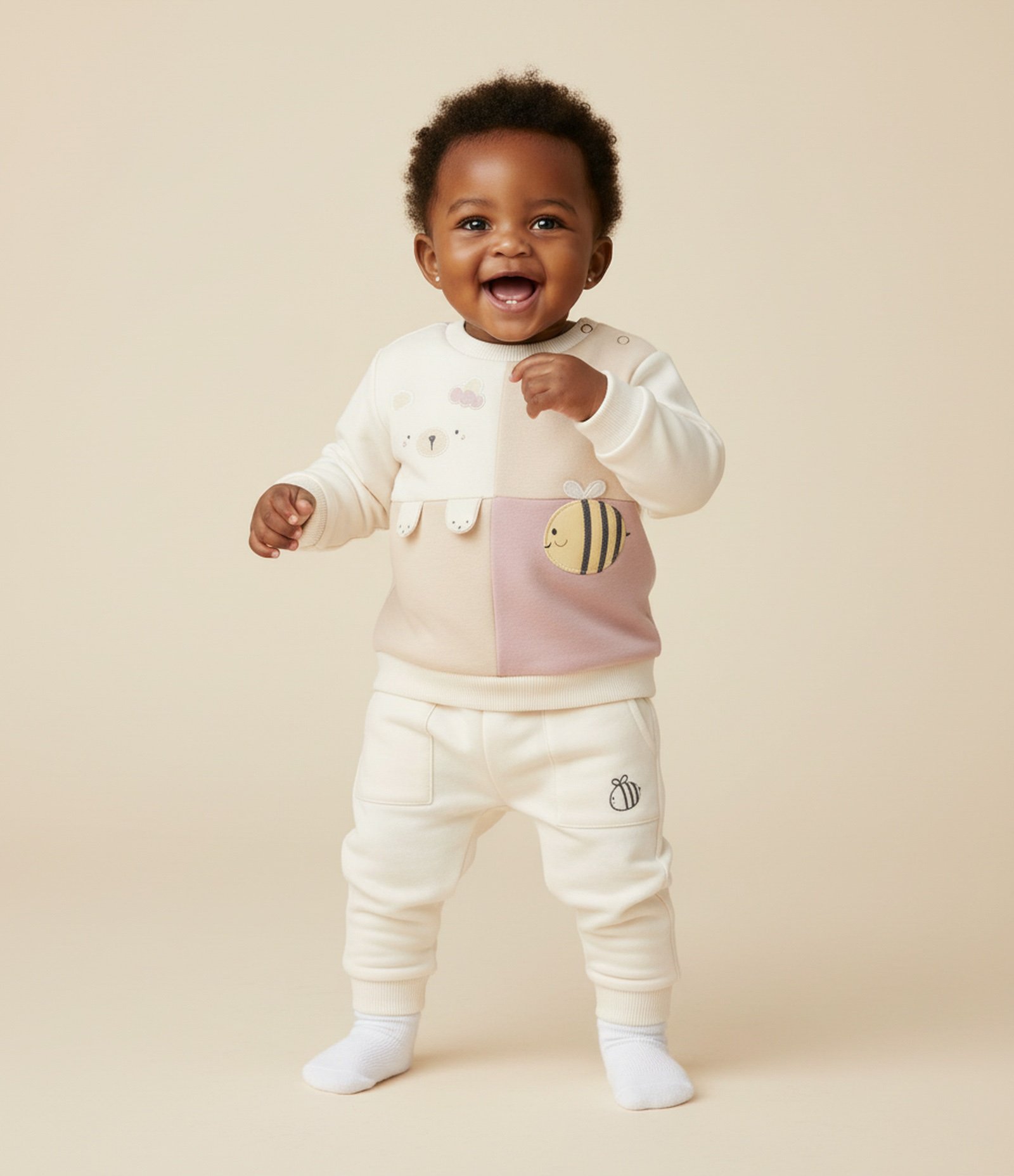 Conjunto Infantil com Estampa de Abelha e Urso – Tam RN a 18 Meses Bege Claro 1