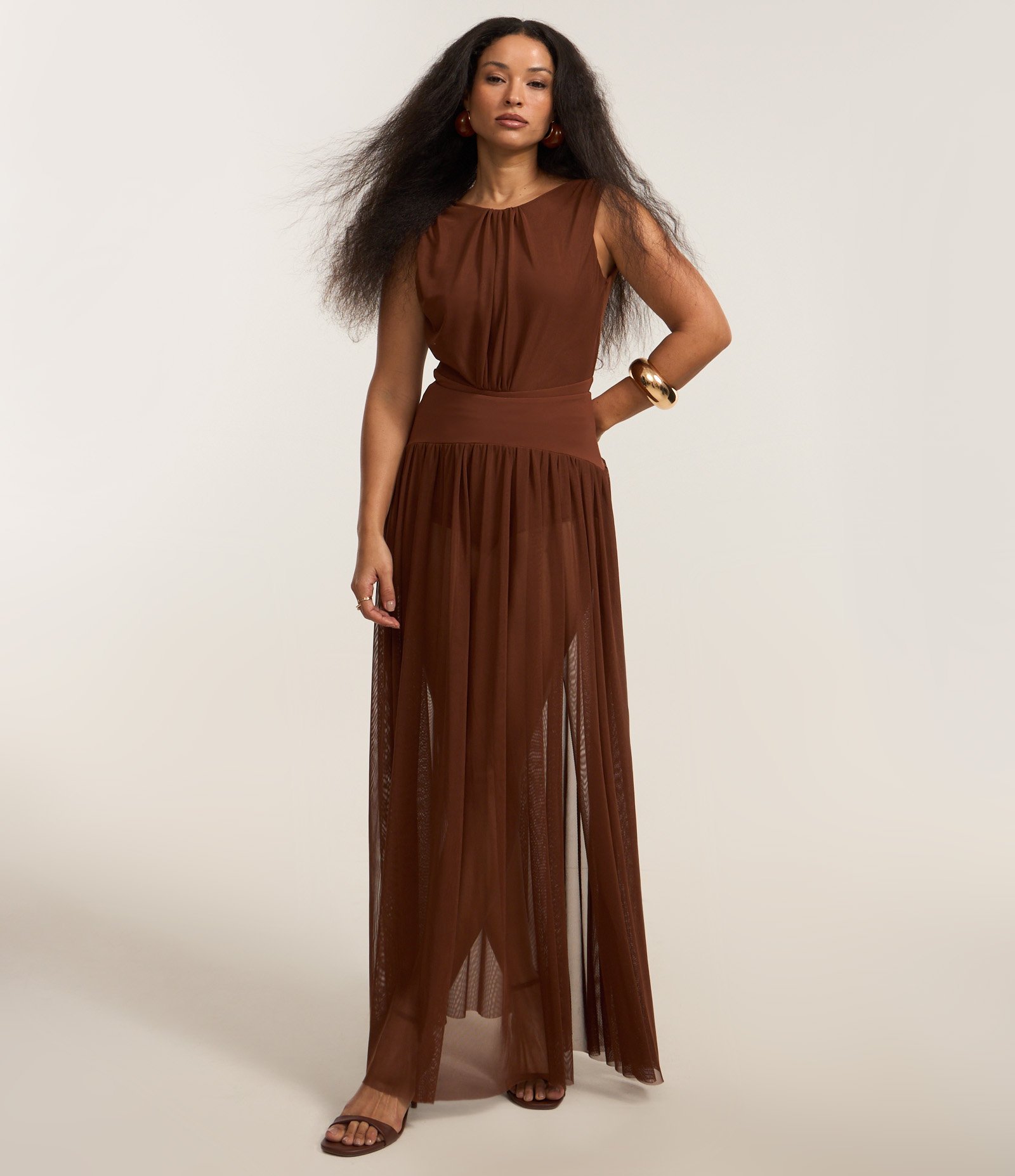 Body Regata em Tule com Cinturão e Drapeados Marrom 2