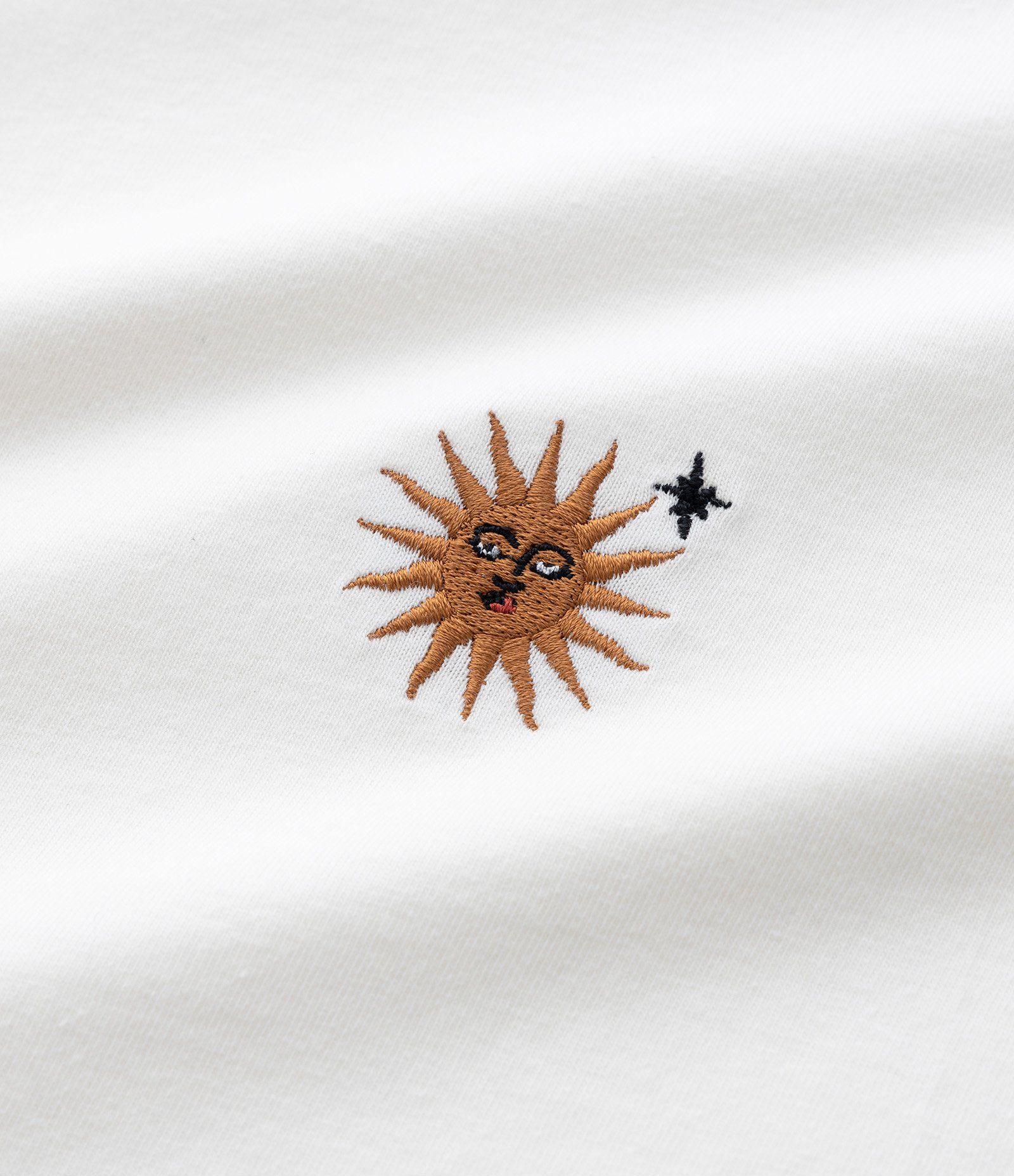 Camiseta Boxy em Algodão com Mini Silk Bordado Branco 8