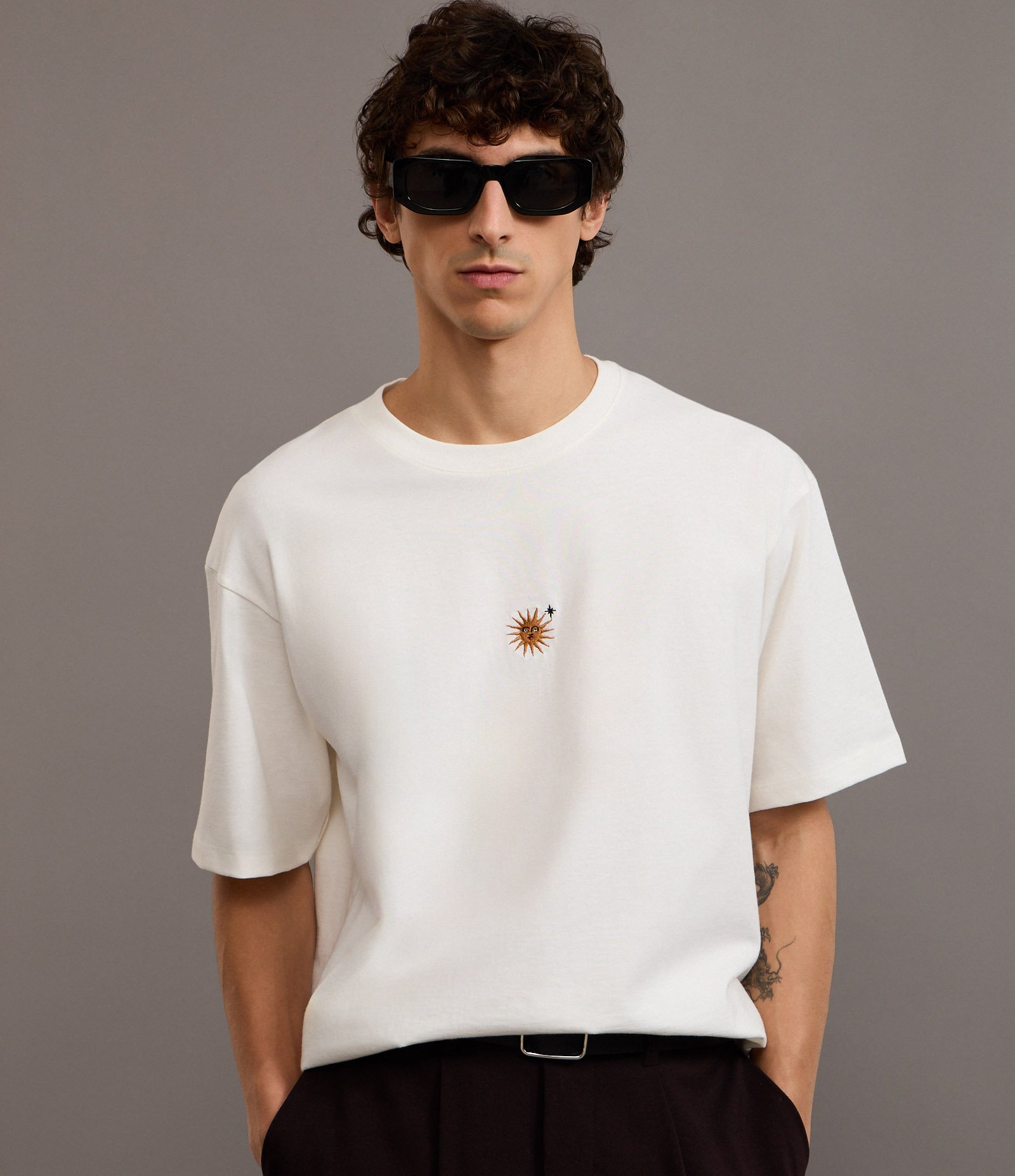 Camiseta Boxy em Algodão com Mini Silk Bordado Branco 1