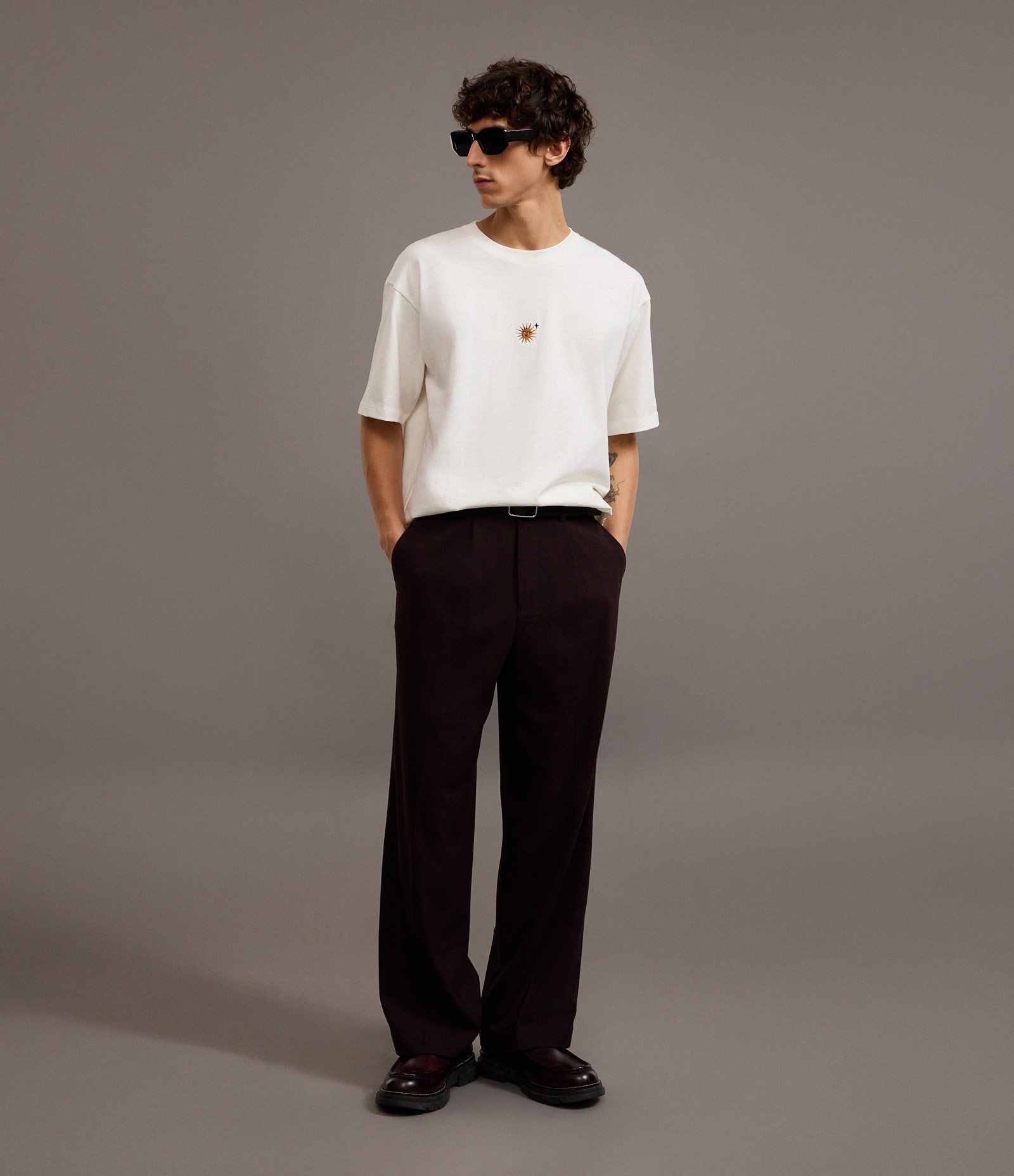 Camiseta Boxy em Algodão com Mini Silk Bordado Branco 2