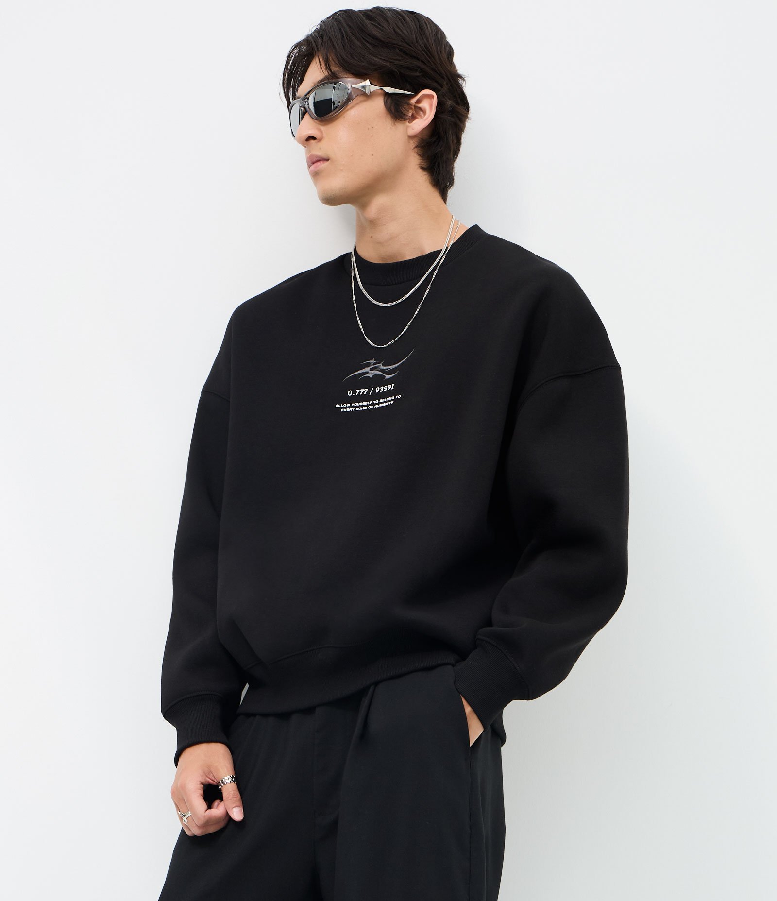 Casaco em Moletinho com Felpa e Lettering e Bordado Sicko Preto 1