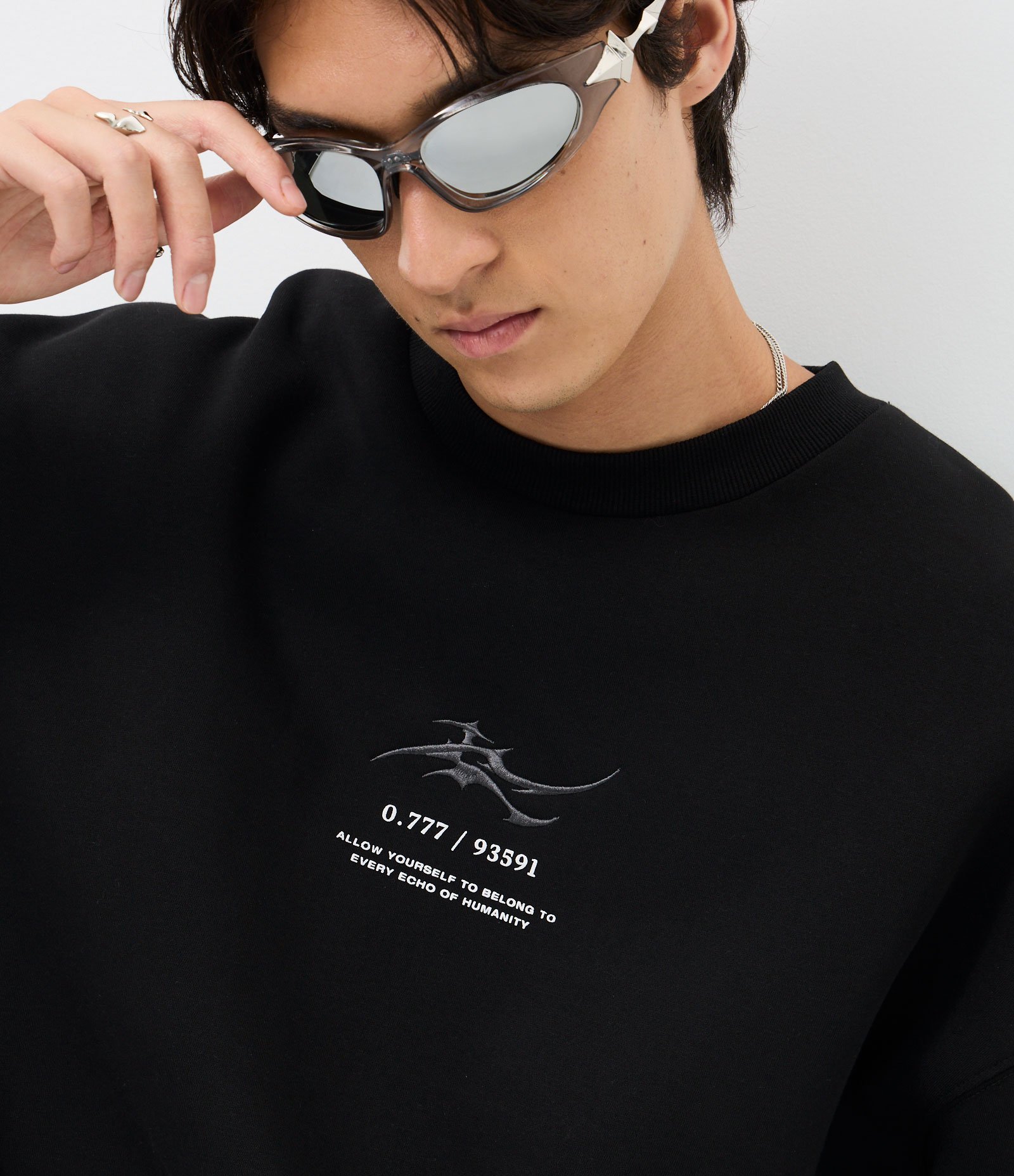 Casaco em Moletinho com Felpa e Lettering e Bordado Sicko Preto 3