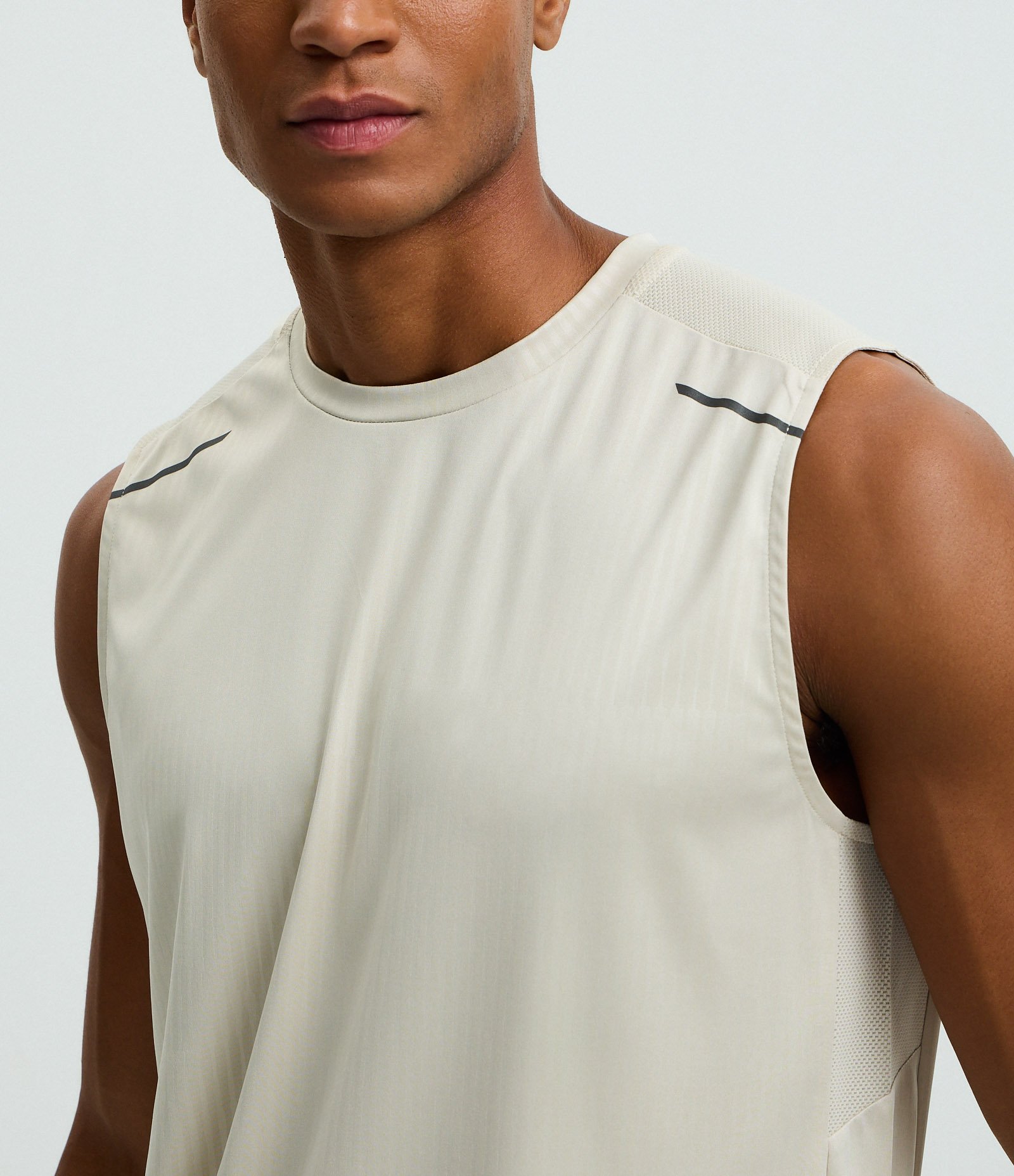 Regata Esportiva Regular com Tecnologia Dry Bege Claro 3