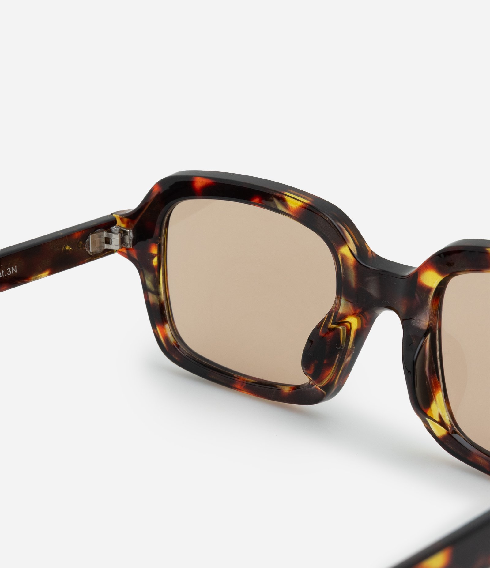 Óculos Quadrado com Estampa Animal Print Marrom 3