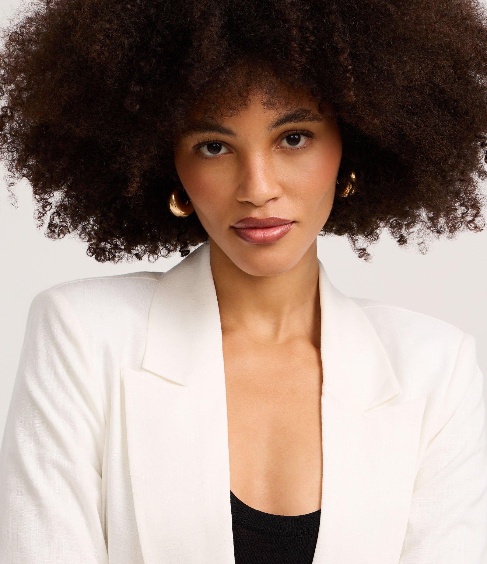 Blazer em Viscolinho com Lapelas e Botão Único Off White 1 3