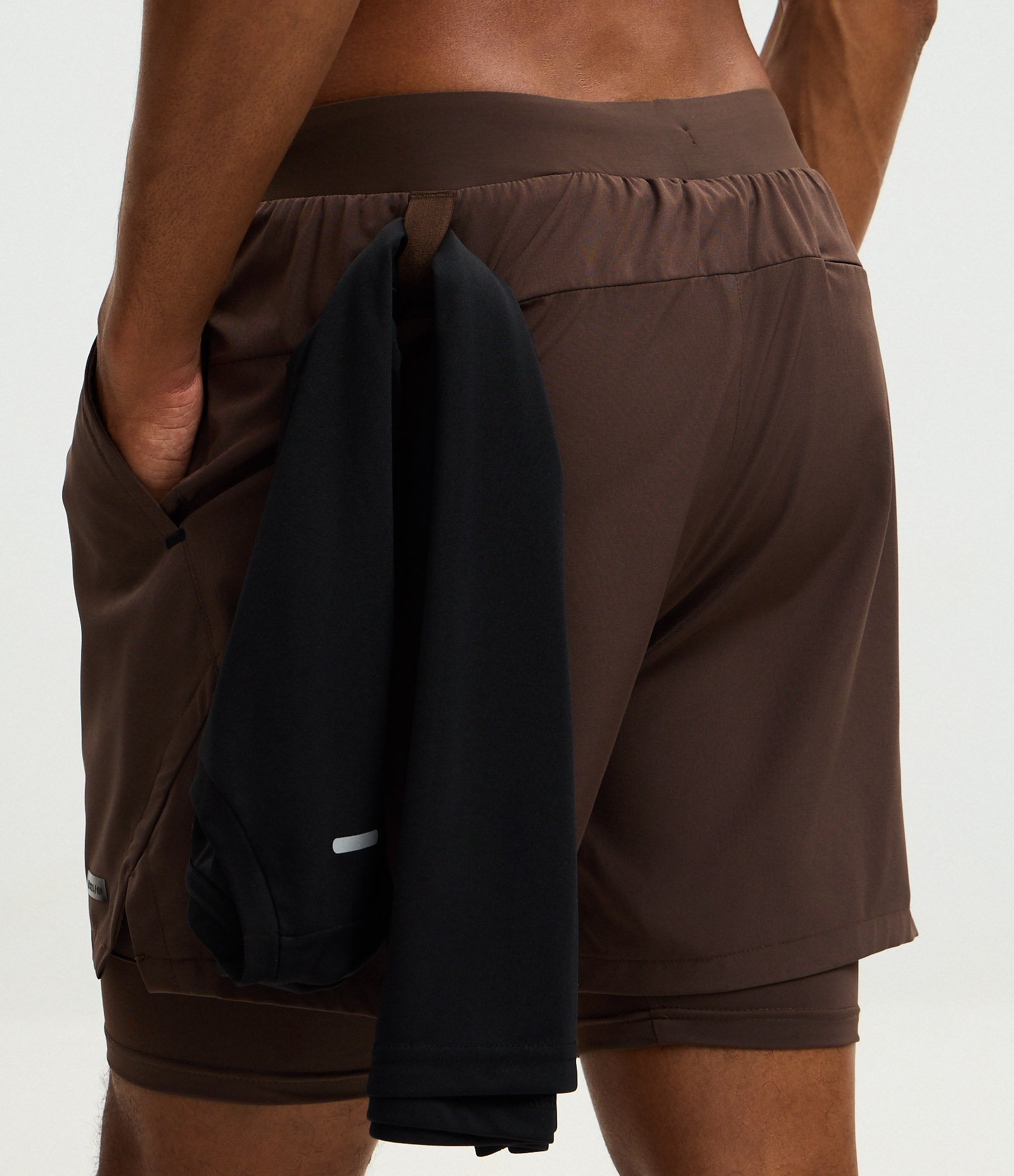 Bermuda Esportiva Corrida com Short de Compressão Marrom 3