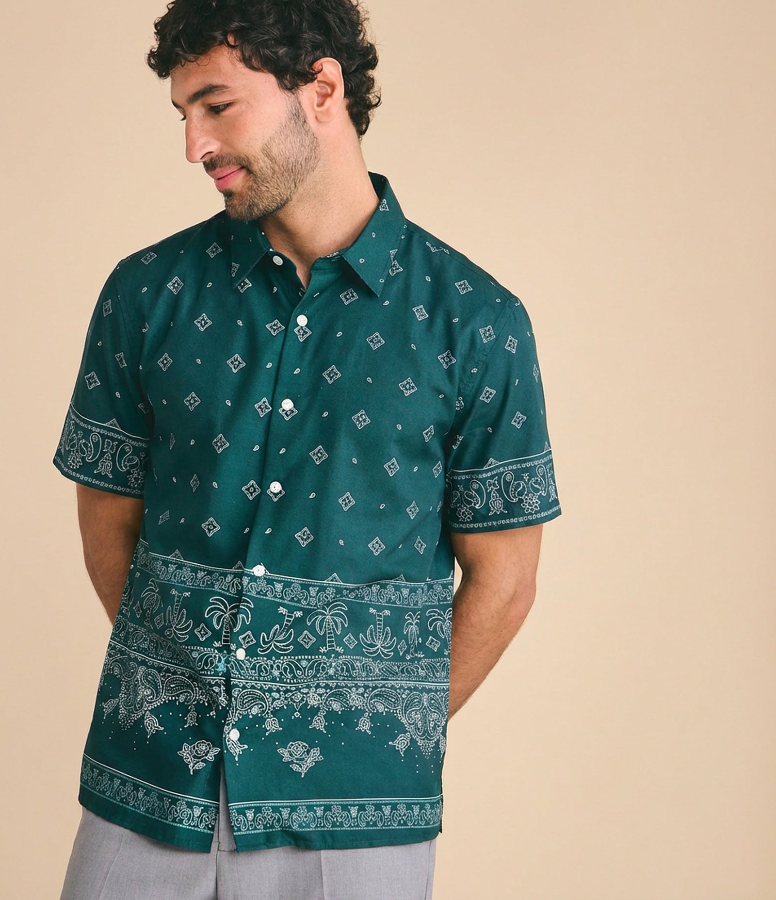 Camisa Comfort em Liocel com Estampa Paisley Verde Escuro 1