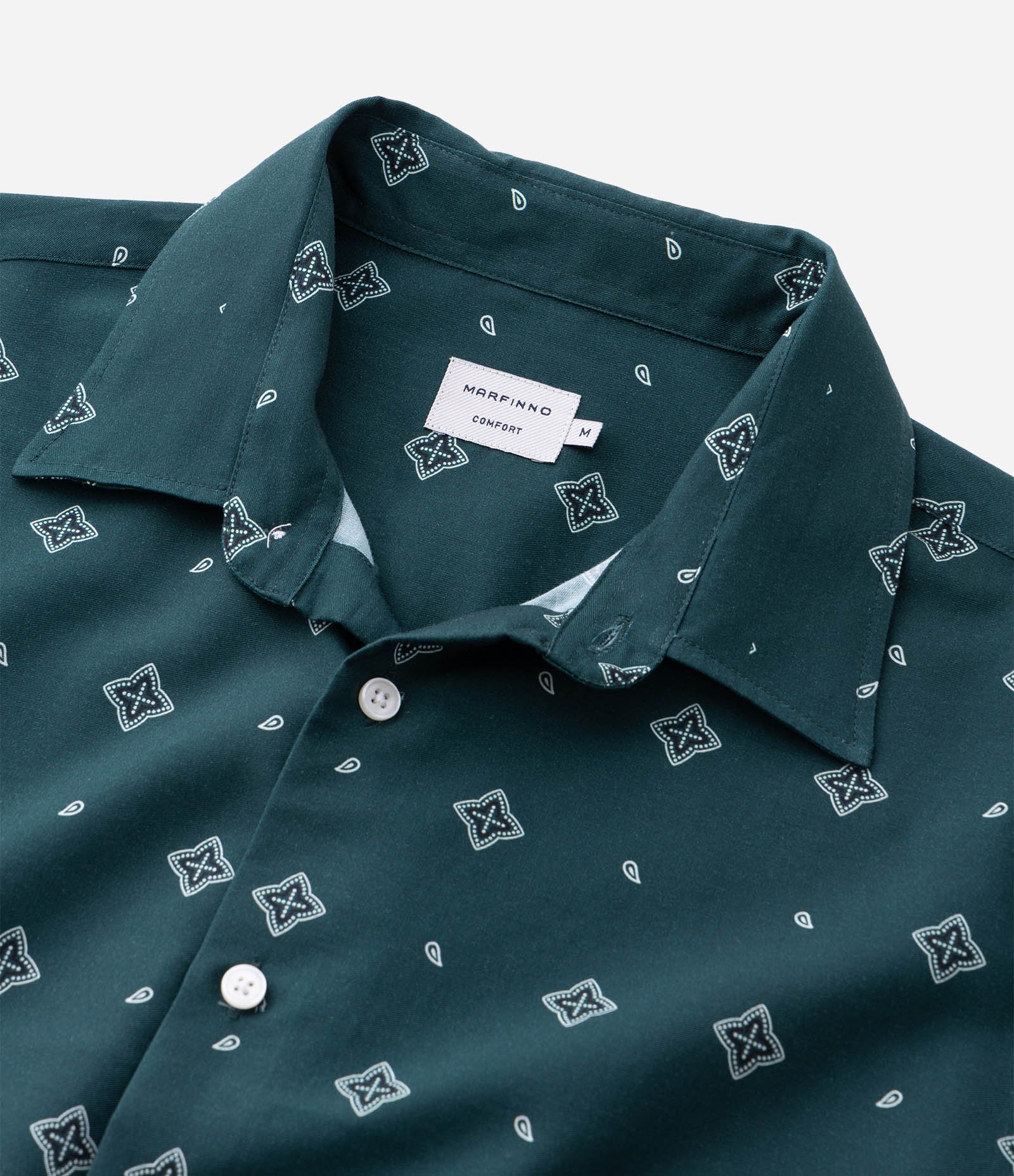 Camisa Comfort em Liocel com Estampa Paisley Verde Escuro 10