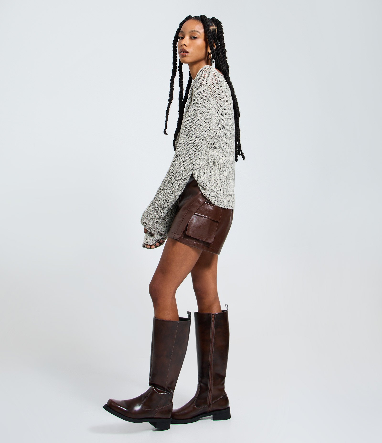 Short Saia em PU com Bolsos Marrom 1