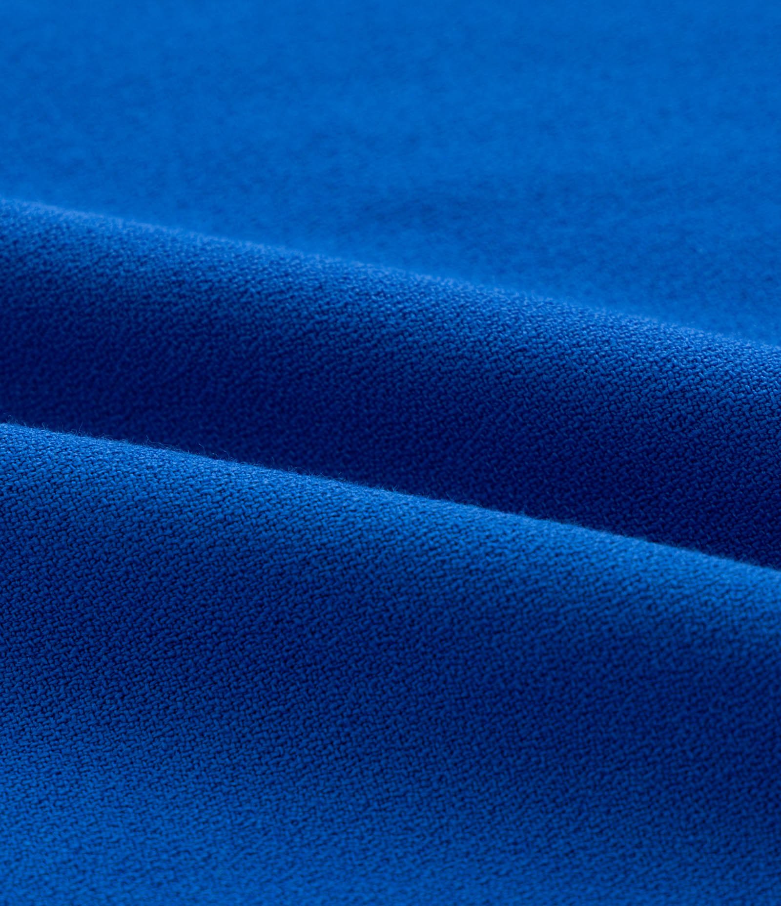 Calça Pantacourt em Viscose com Fenda Frontal Curve & Plus Size Azul 7