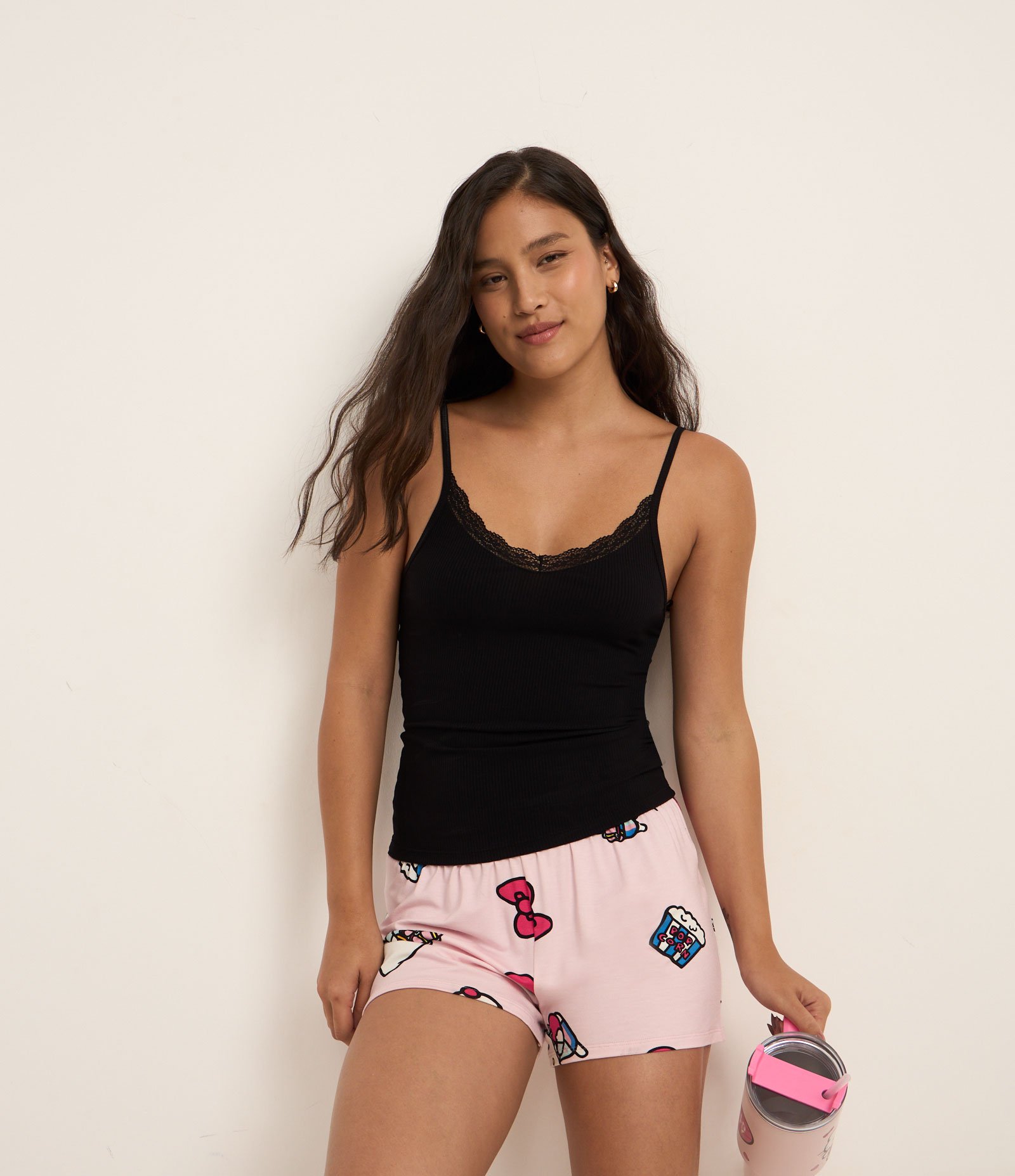 Pijama Short Doll em Ribana com Short Estampado Hello Kitty Preto/Rosa 1