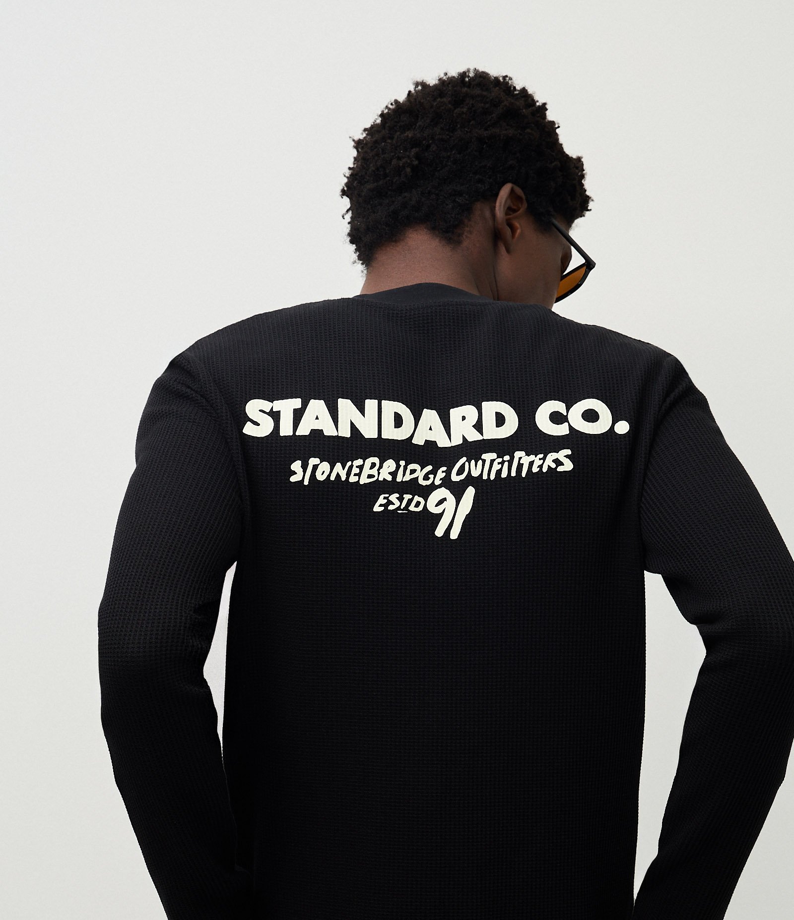 Camiseta Manga Longa com Textura Waffle com Lettering Preto 1