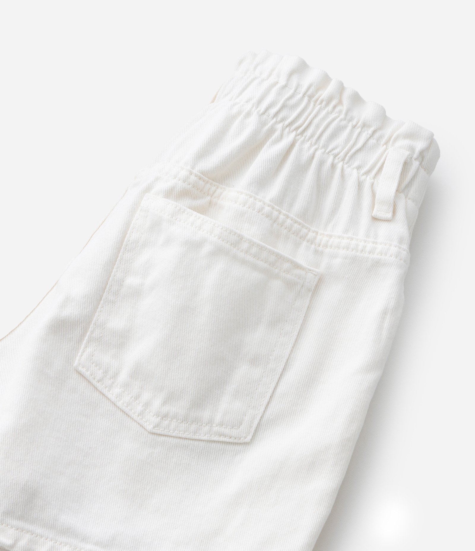 Short Infantil Clochard em Sarja com Estampa Tropical Bordada - Tam 5 a 14 Anos Branco 7