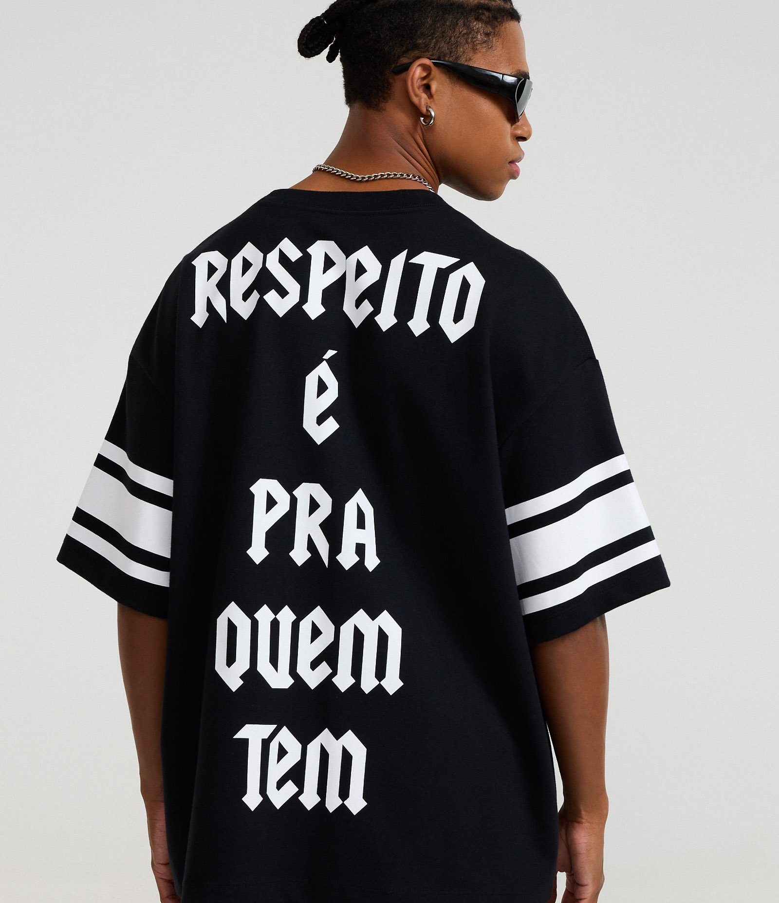Camiseta Oversized em Algodão com Estampa Lettering Sabotage Preto 3