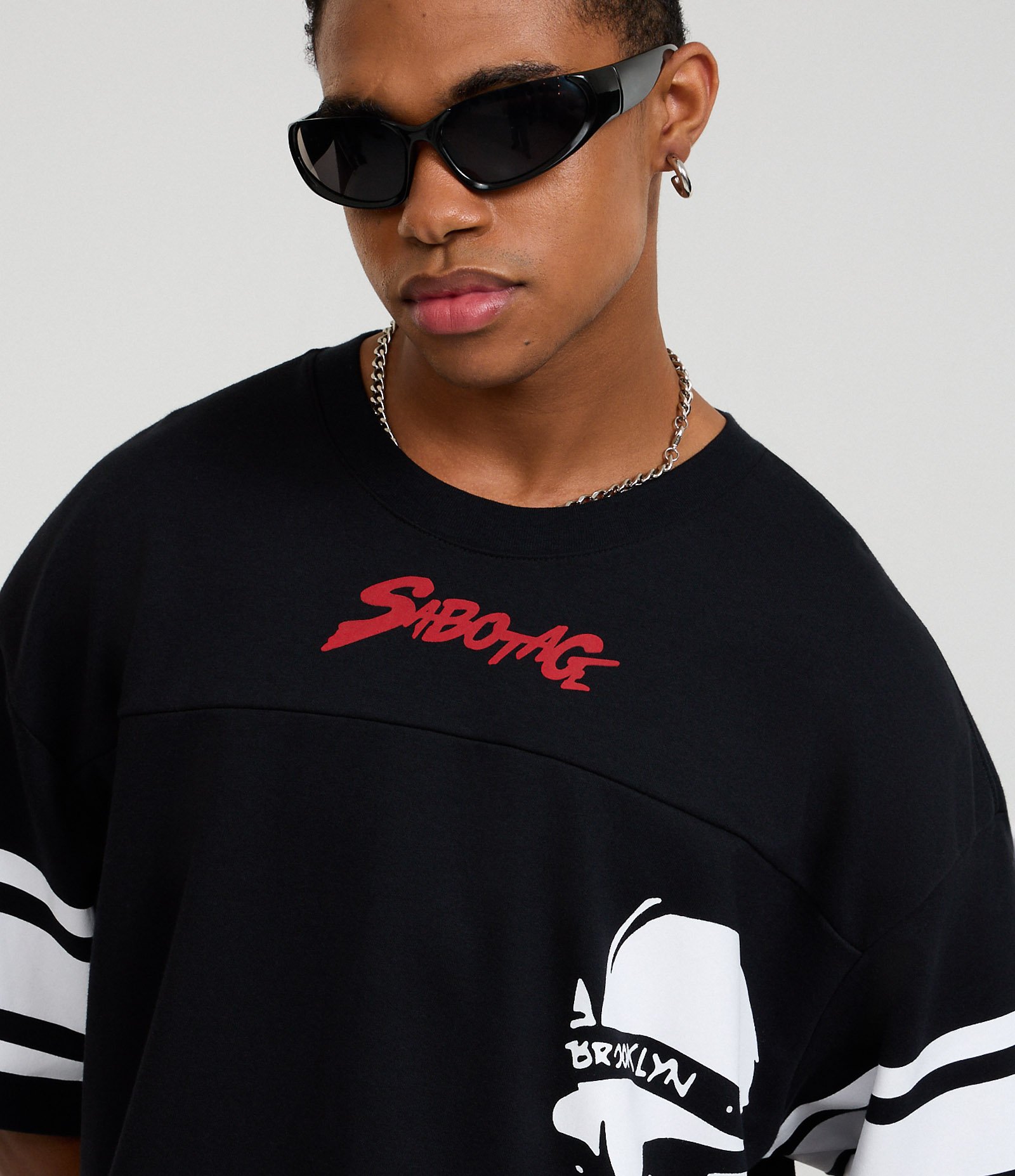 Camiseta Oversized em Algodão com Estampa Lettering Sabotage Preto 6