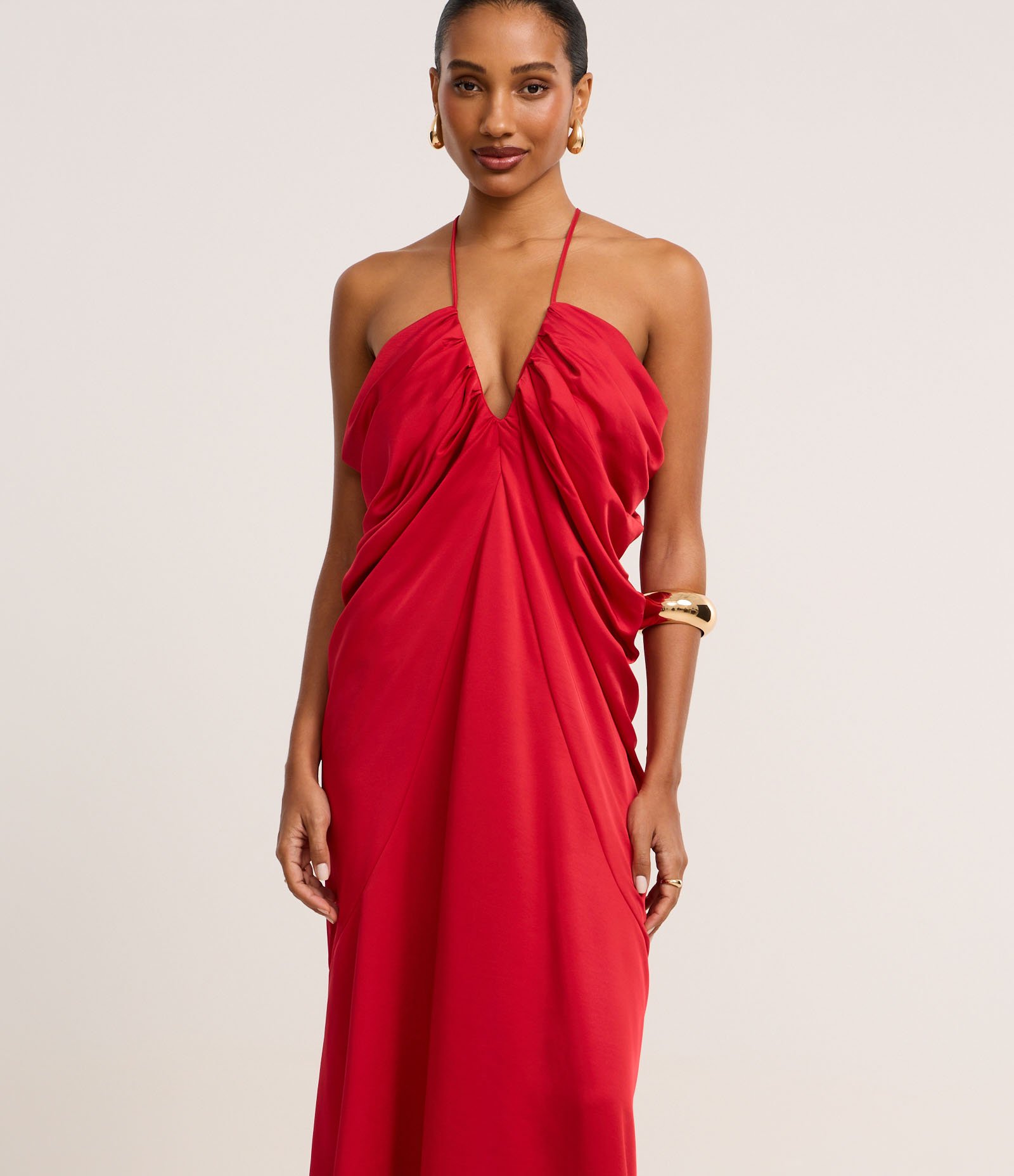 Vestido Longo em Cetim com Alça Fina e Drapeados Vermelho 5