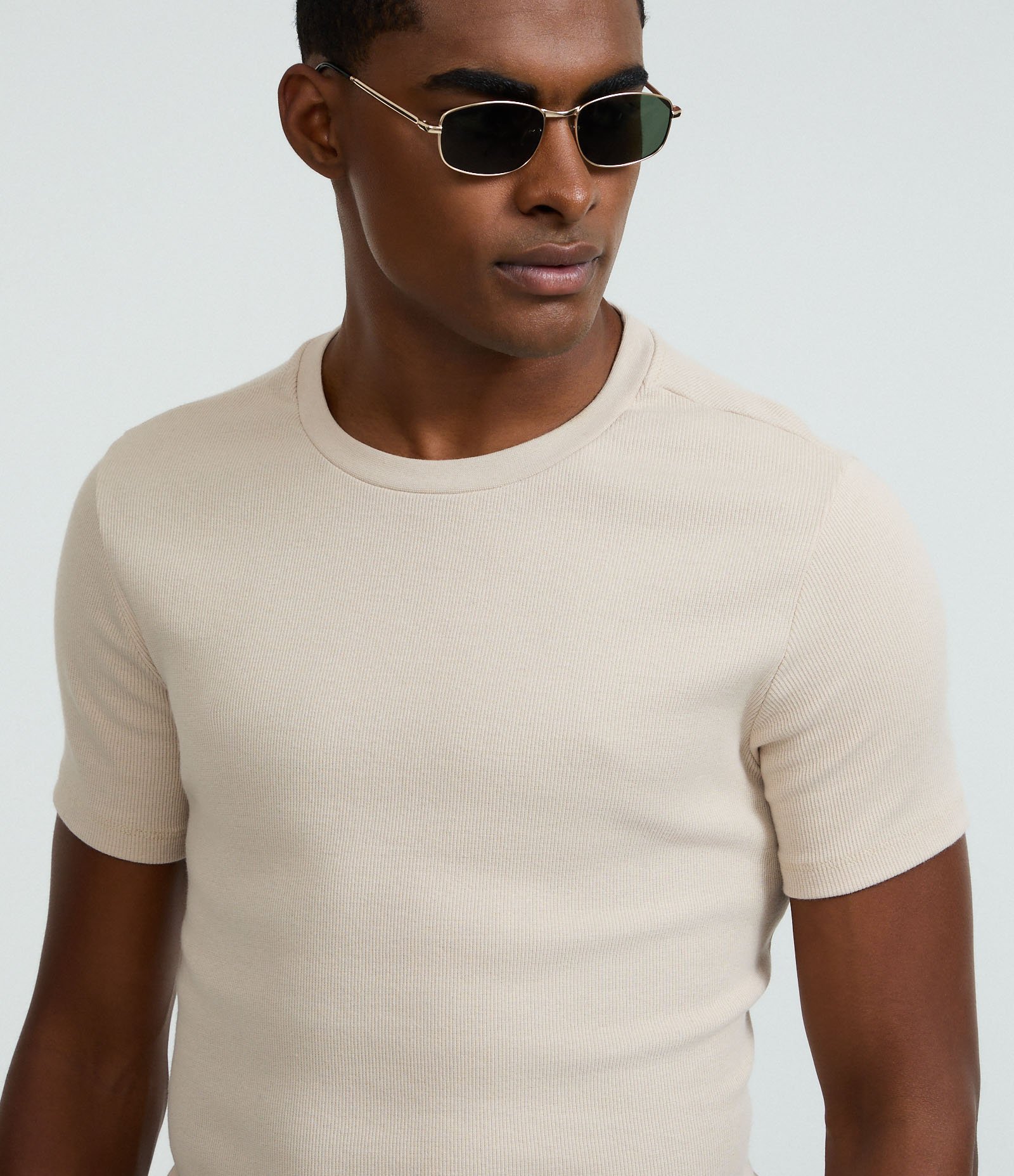 Camiseta Muscle em Ribana Texturizada Bege 4