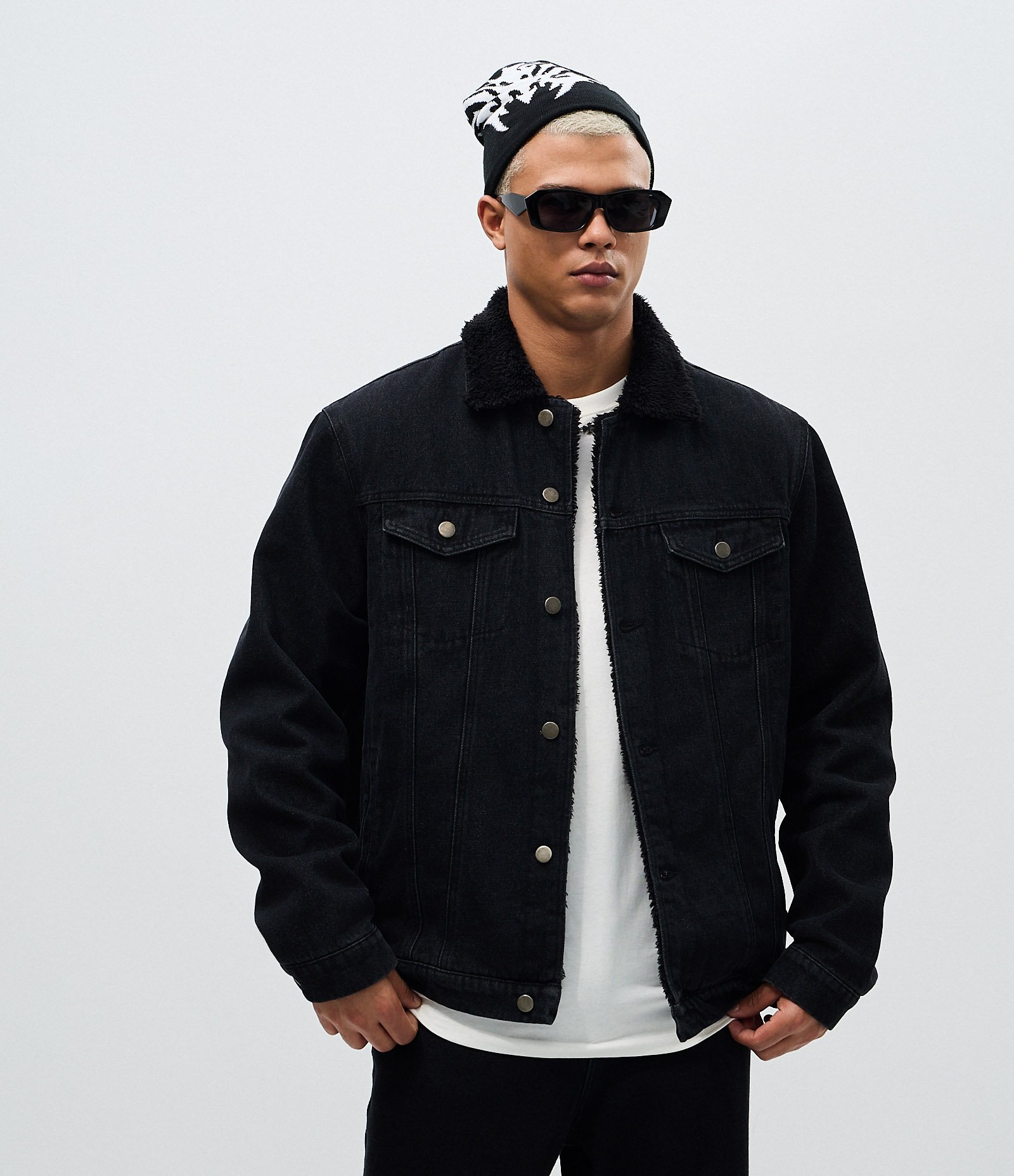 Jaqueta Jeans com Forro Sherpa Preto 1