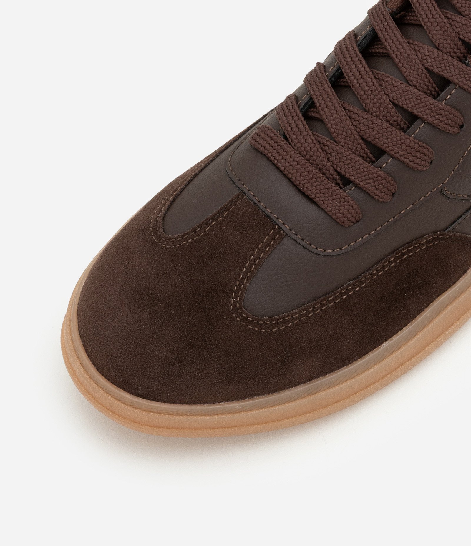 Tênis Street em PU com Detalhes nas Laterais Marrom 4