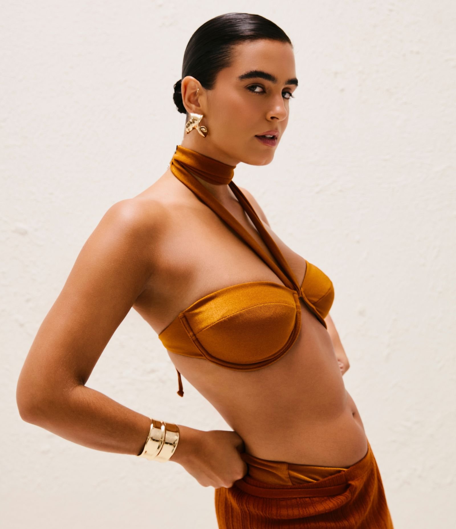 Biquíni Top Meia Taça em Microfibra com Textura Marrom 3