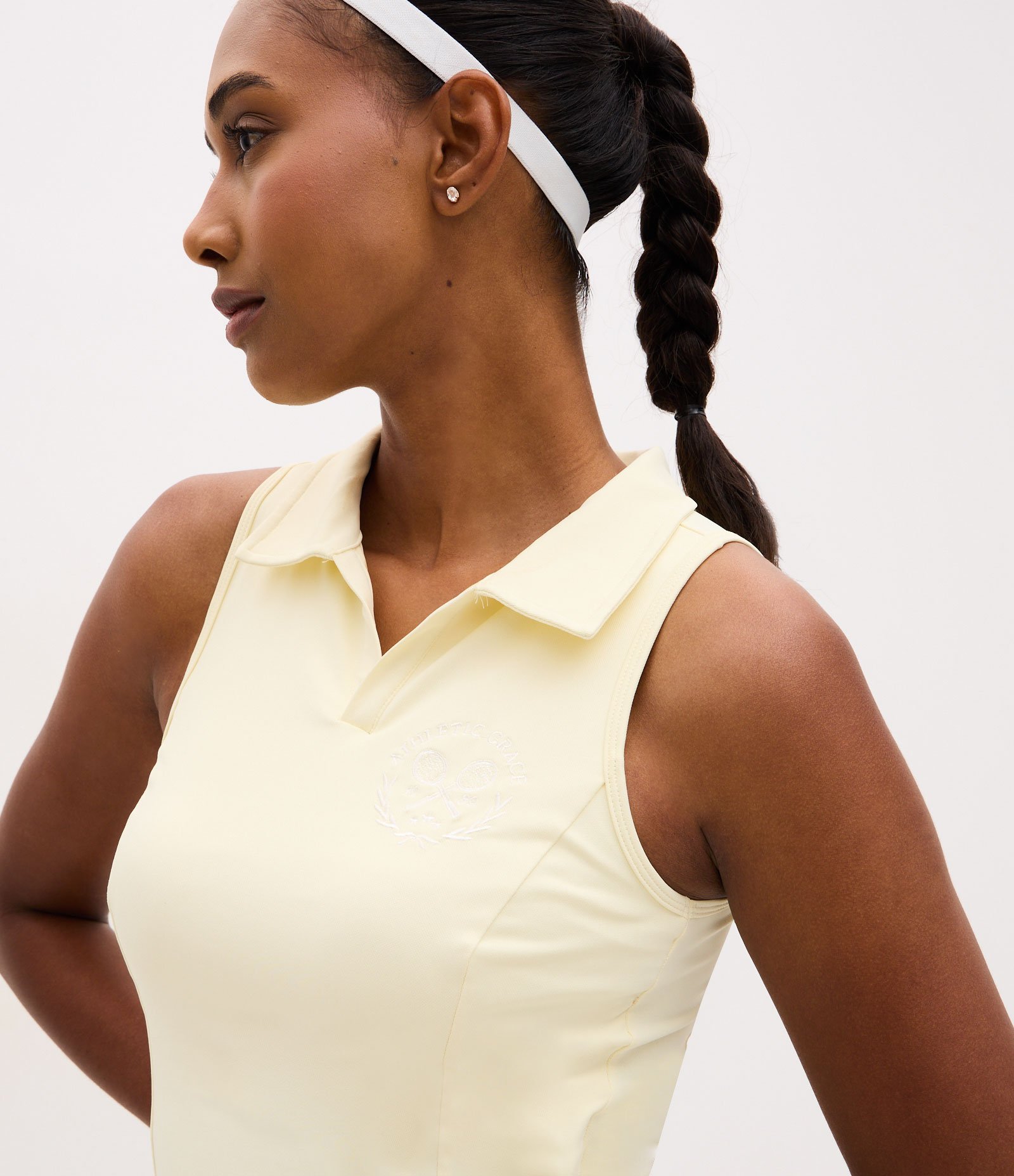 Vestido Evasê Esportivo em Microfibra com Short Interno Amarelo 3