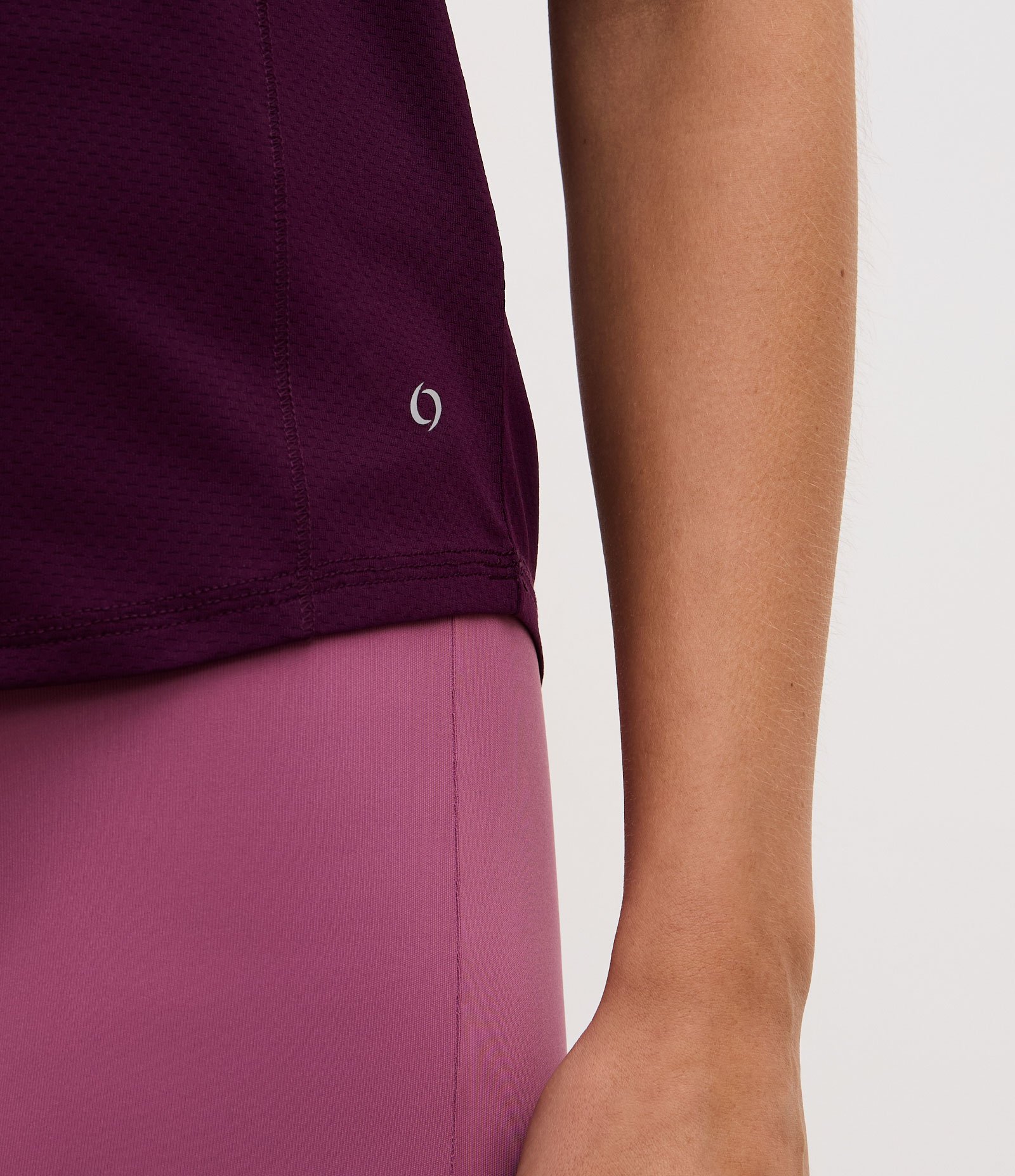 Camiseta Esportiva em Microfibra Texturizada Roxo 4