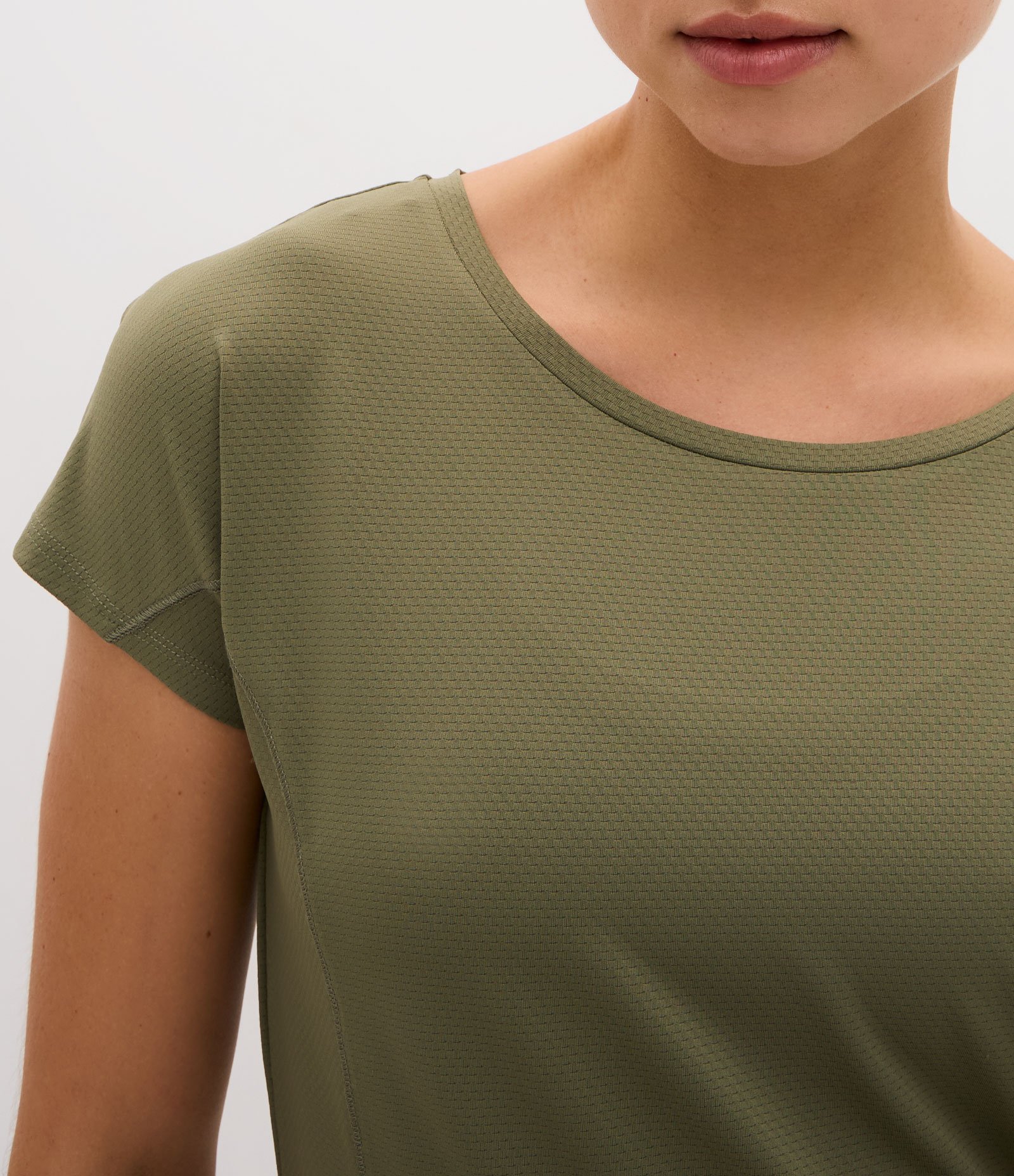 Camiseta Esportiva em Microfibra Texturizada Verde 2