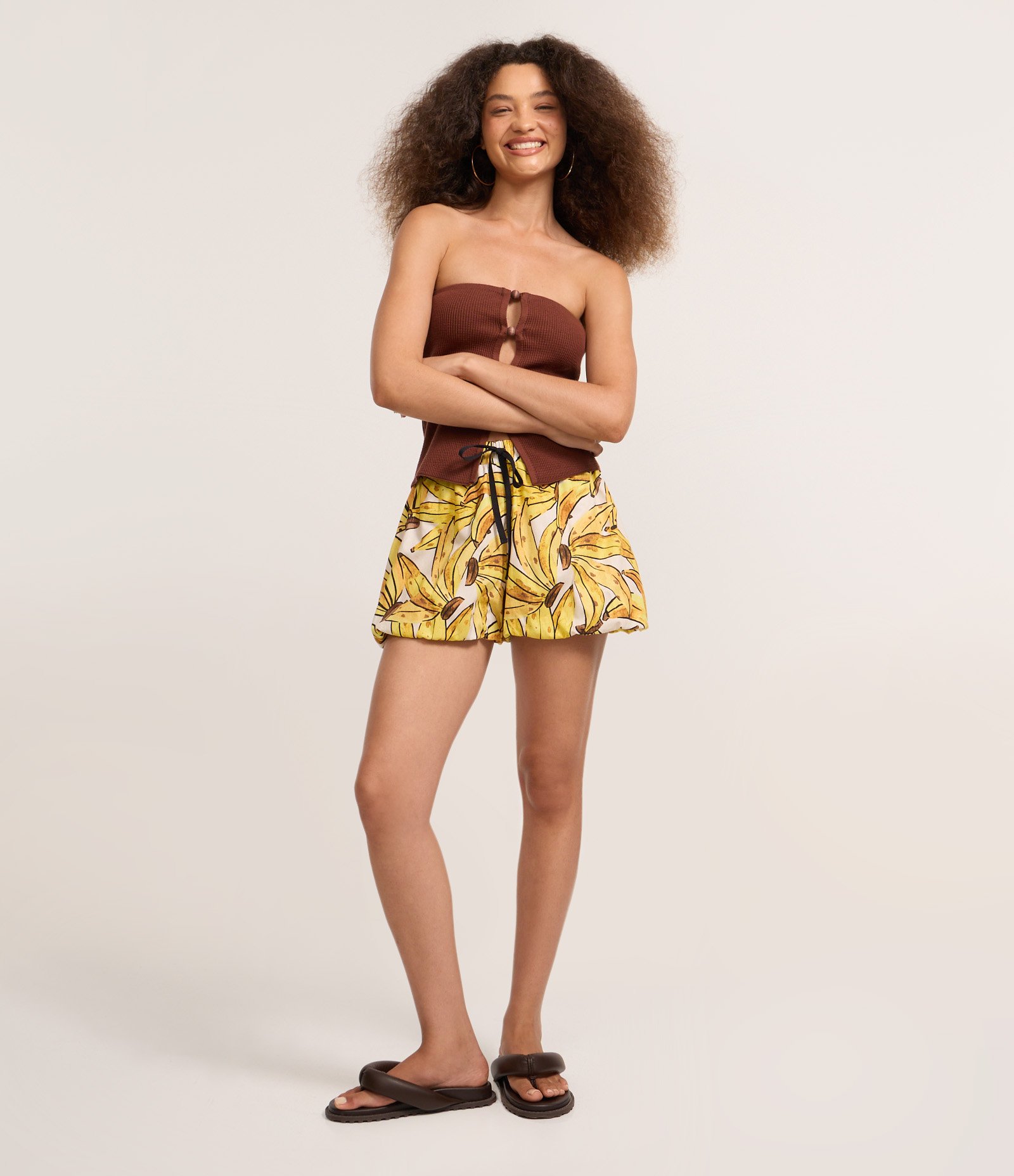 Short em Tricoline com Cós Elástico e Estampa de Bananas Amarelo 1