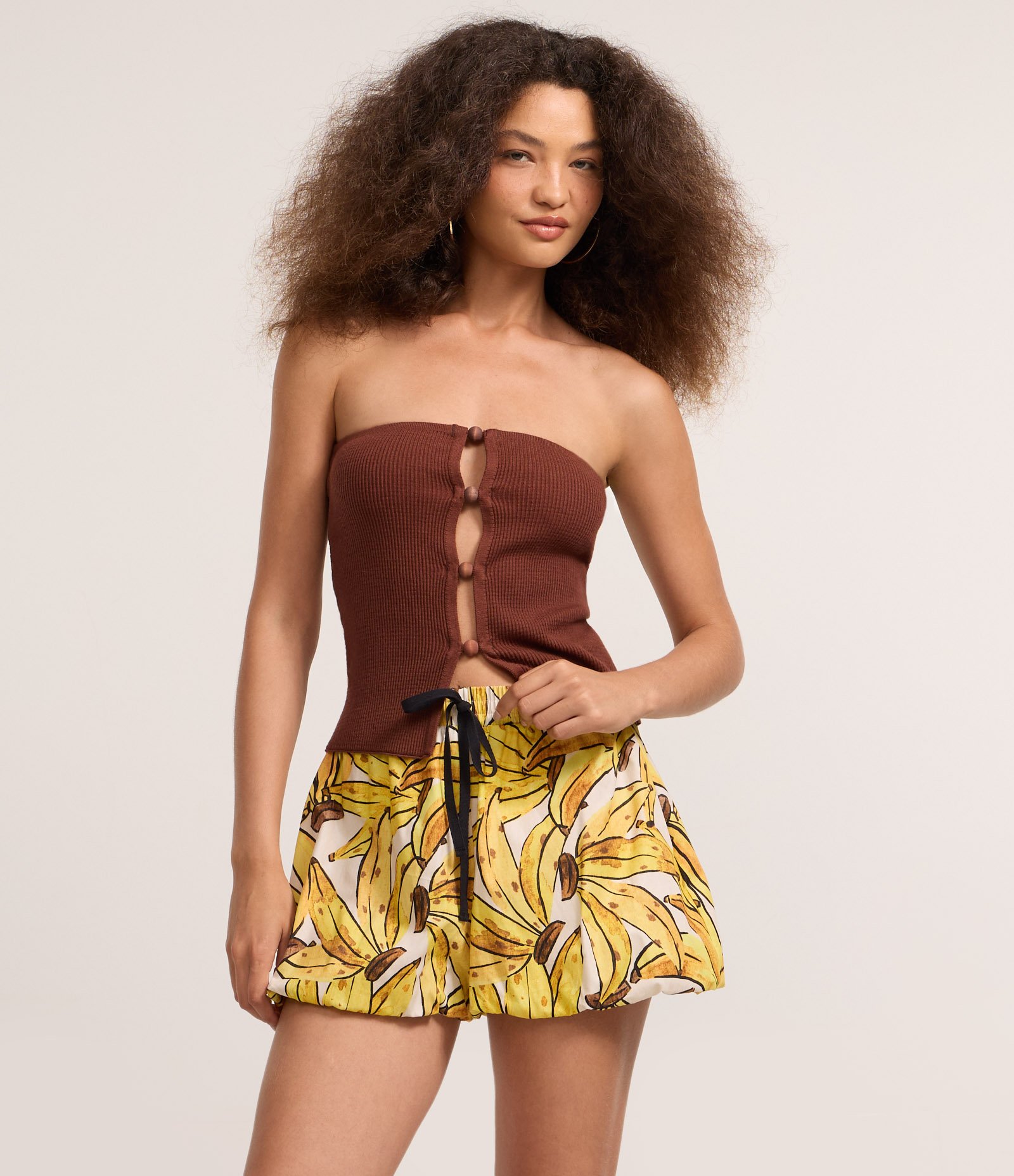 Short em Tricoline com Cós Elástico e Estampa de Bananas Amarelo 2