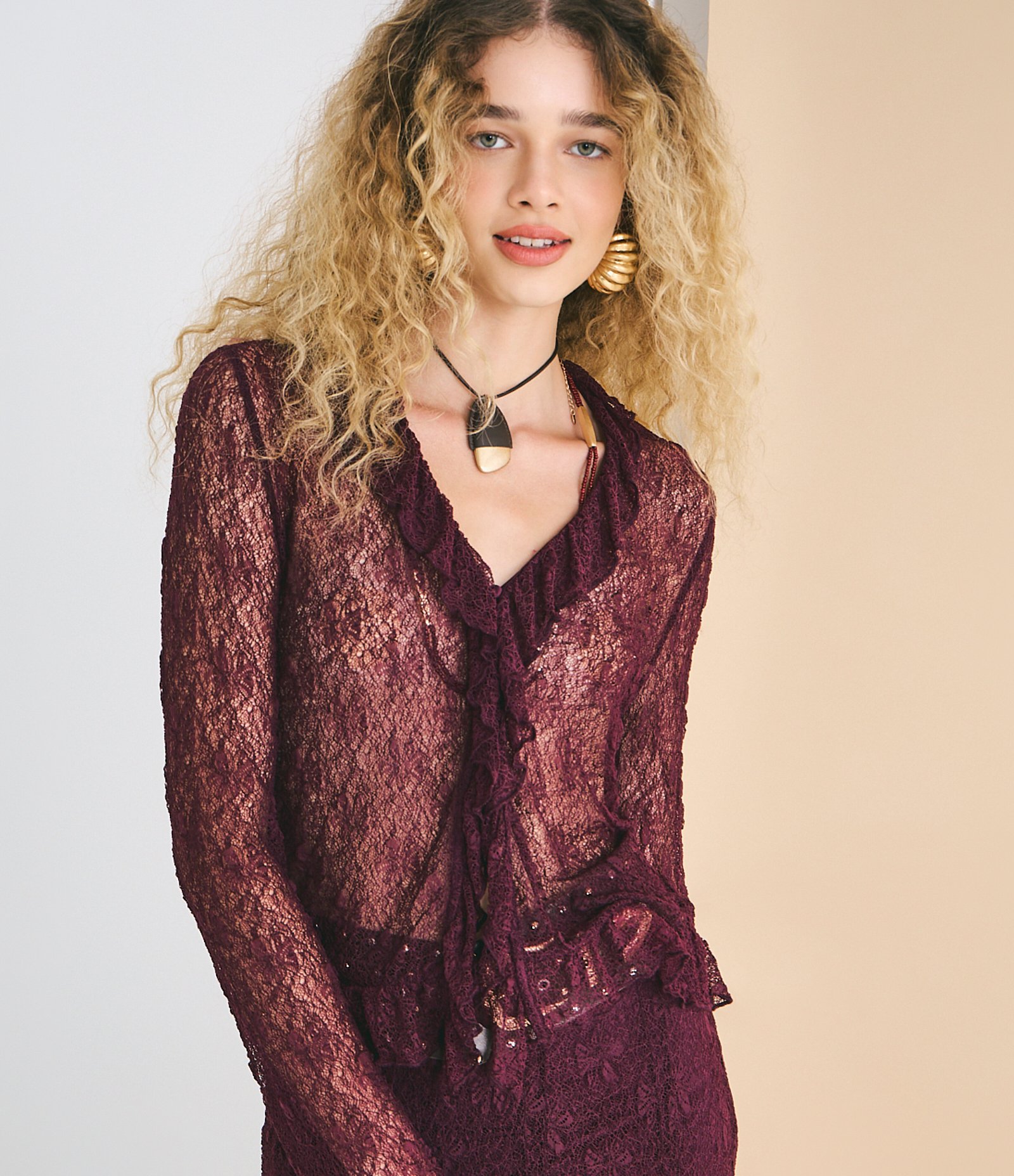 Blusa Bata Rendada com Babados e Barra Franzida Vermelho 1