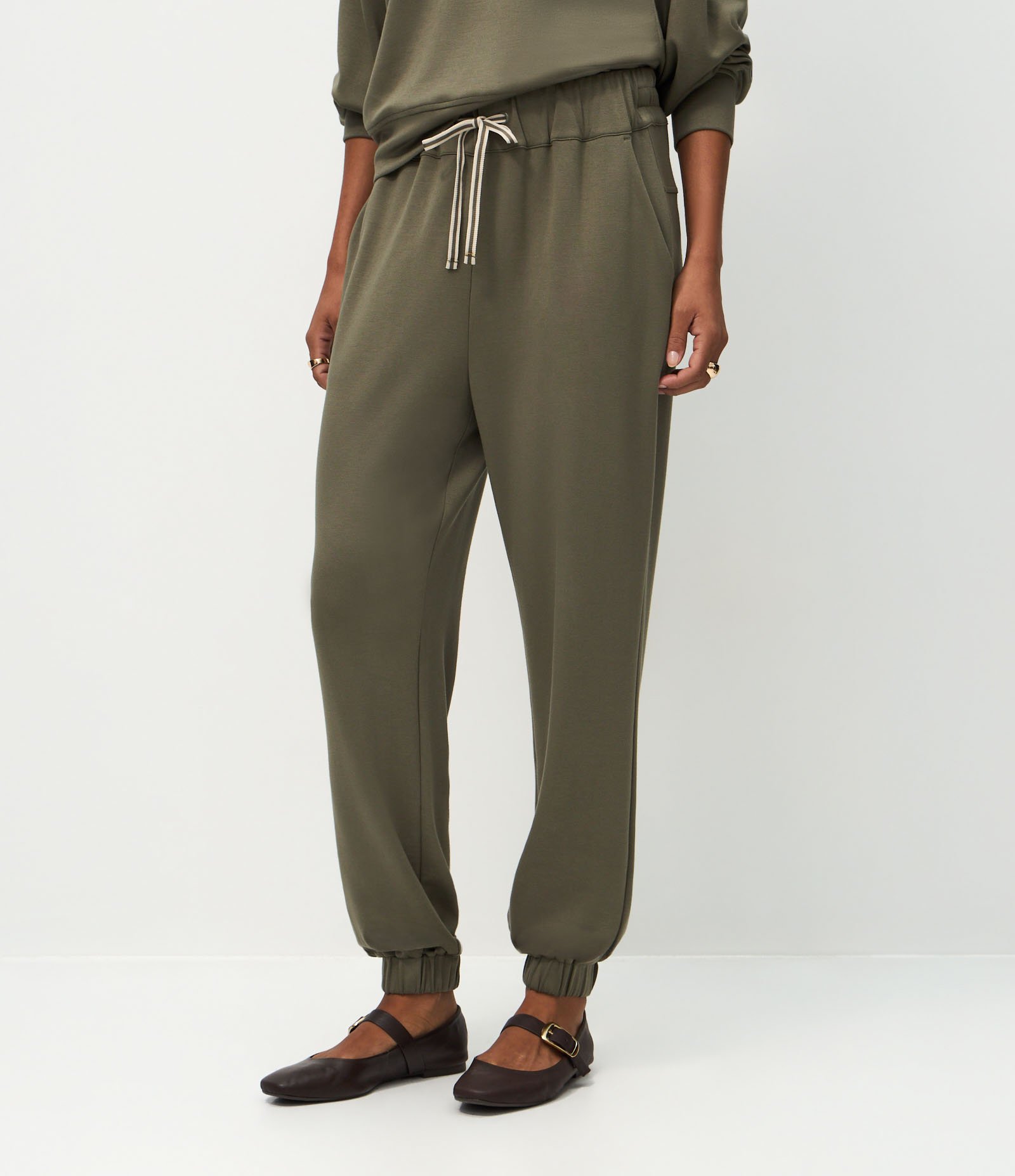 Calça Jogger em Moletom com Amarração na Cintura Verde 4