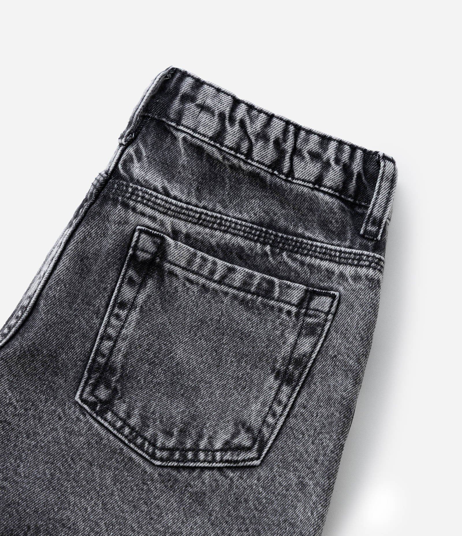 Short Infantil em Jeans com Aplicação de Brilhos - Tam 5 a 14 Anos Preto 7
