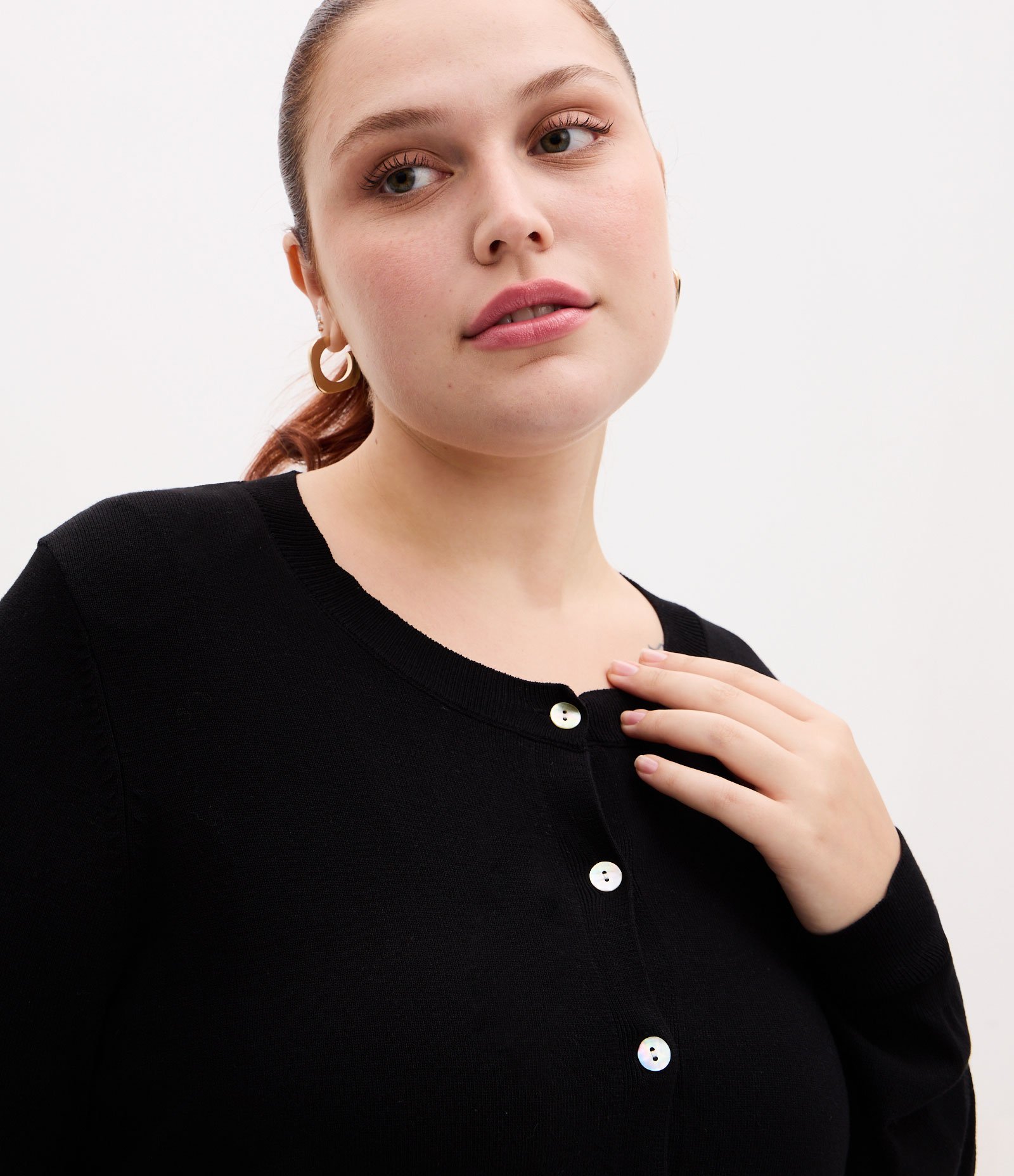 Cardigan Regular Básico em Tricô Curve & Plus Size Preto 2