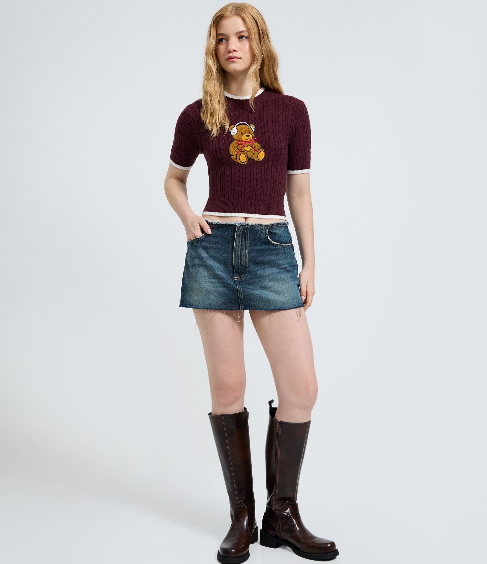 Blusa em Tricô com Bordado de Urso Vinho 2