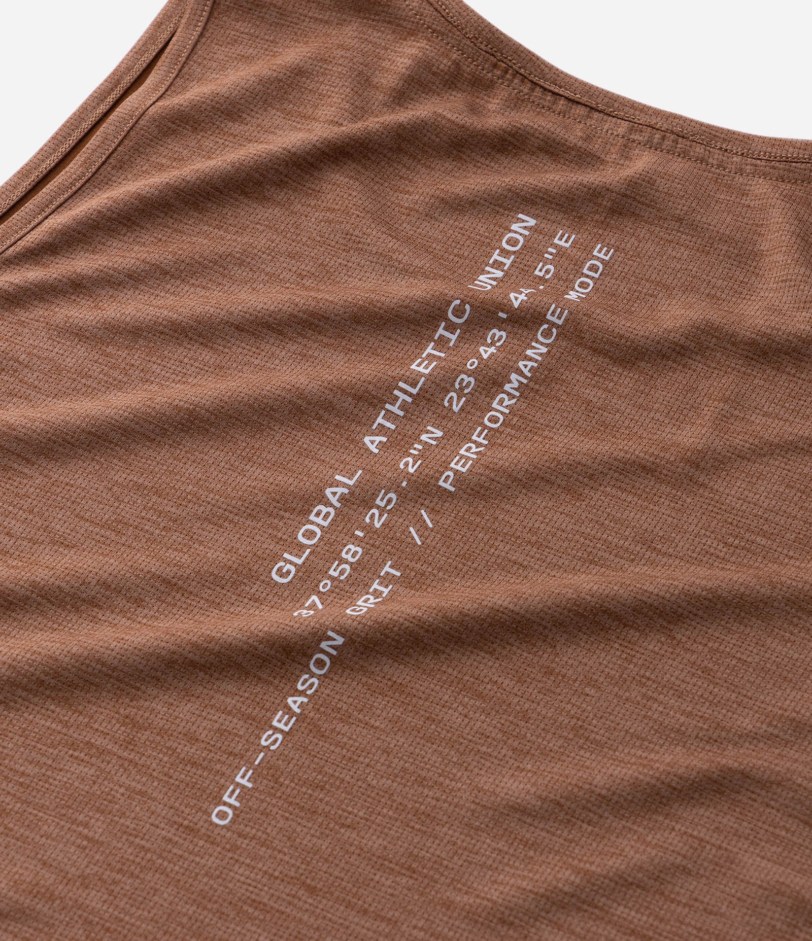 Regata Dry Esportiva com Lettering Marrom 4