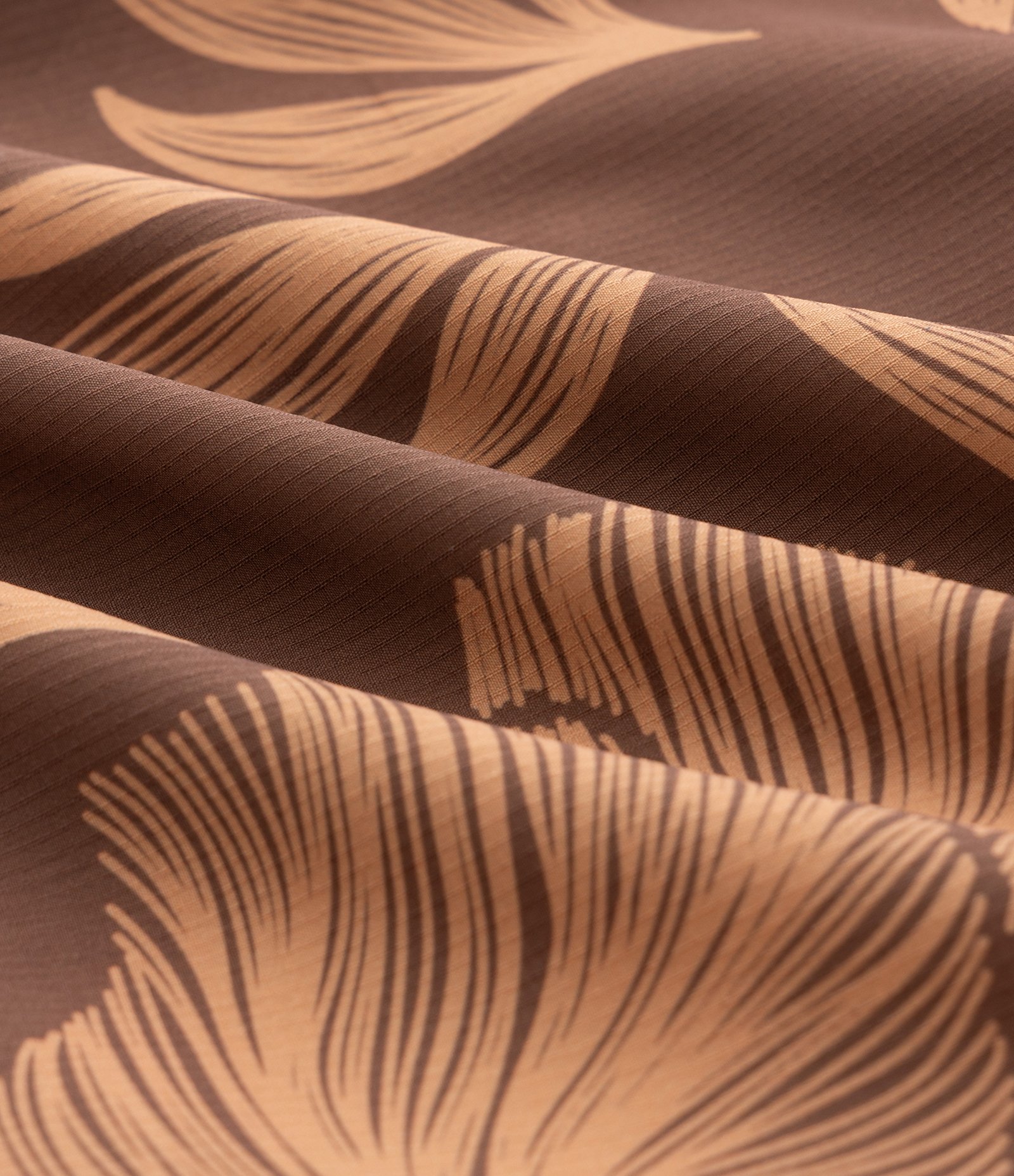 Bermuda em Microfibra com Estampa Floral Marrom 7