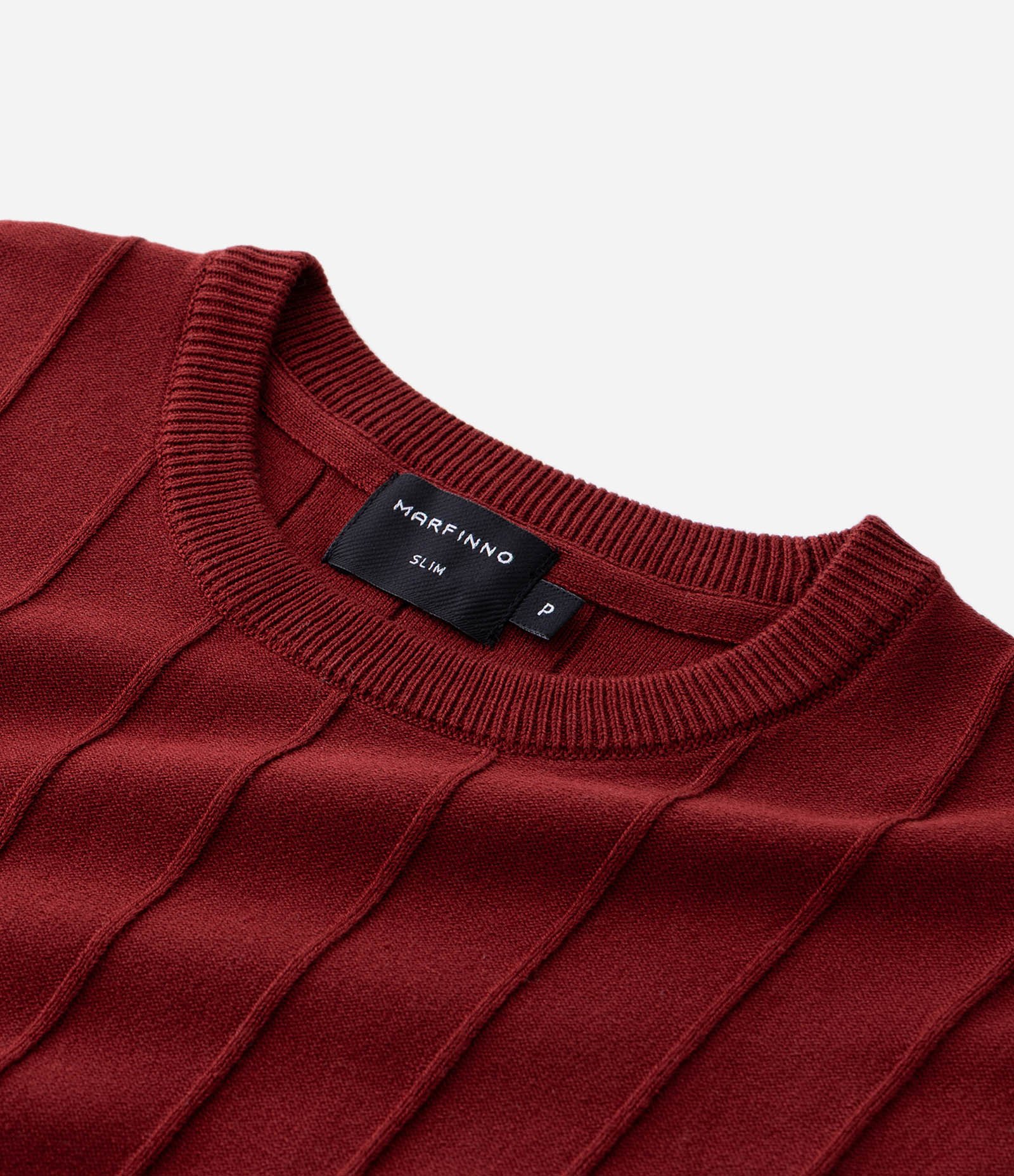 Camiseta Slim em Tricô com Relevos Verticais Vinho 9